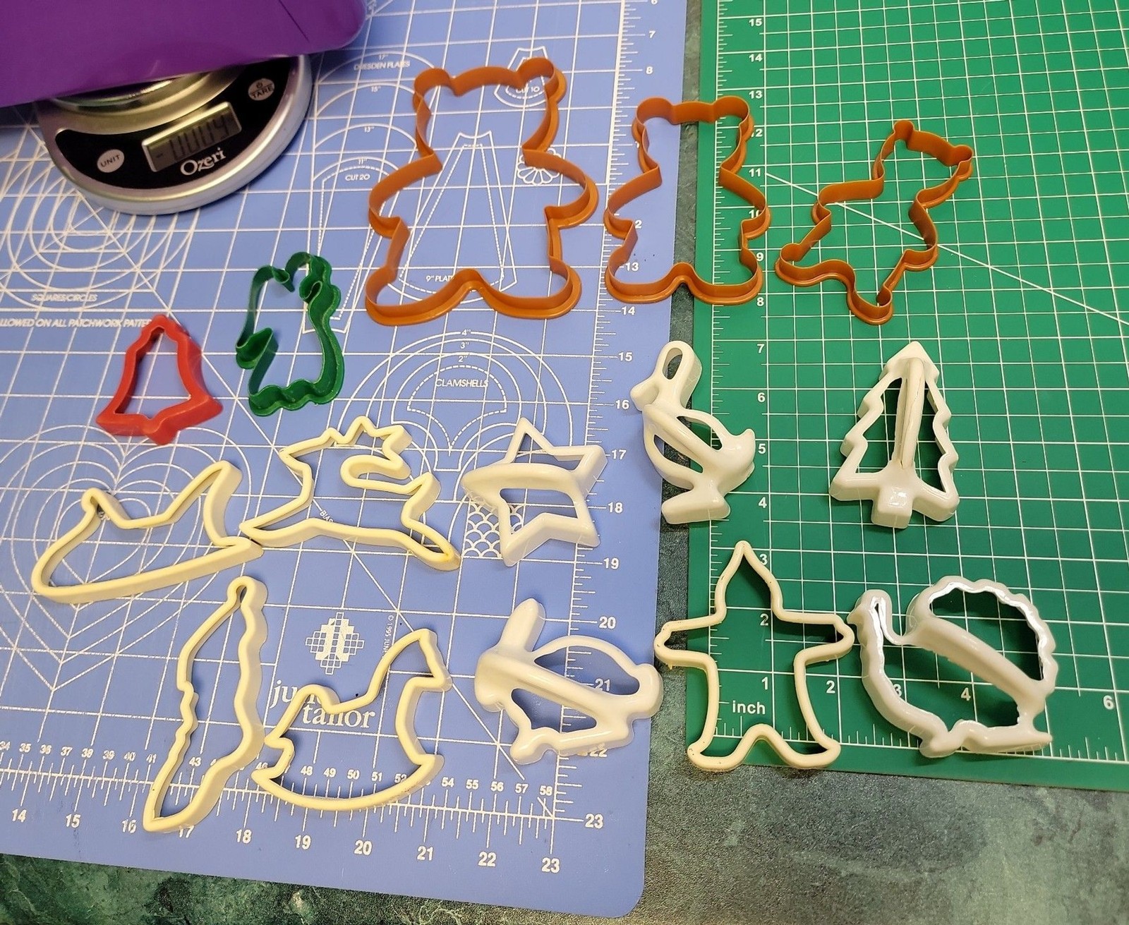 Vintage Plastic Cookie Cutter Lot of 15 Teddy Bears Animals Christmas Easter