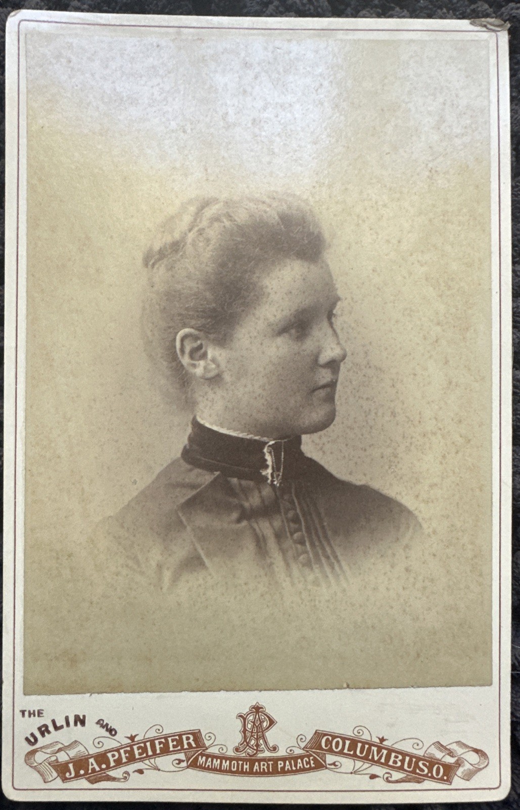 Antique 1890s Cabinet Card Woman Portrait J.A. Pfeifer Columbus Ohio Victorian