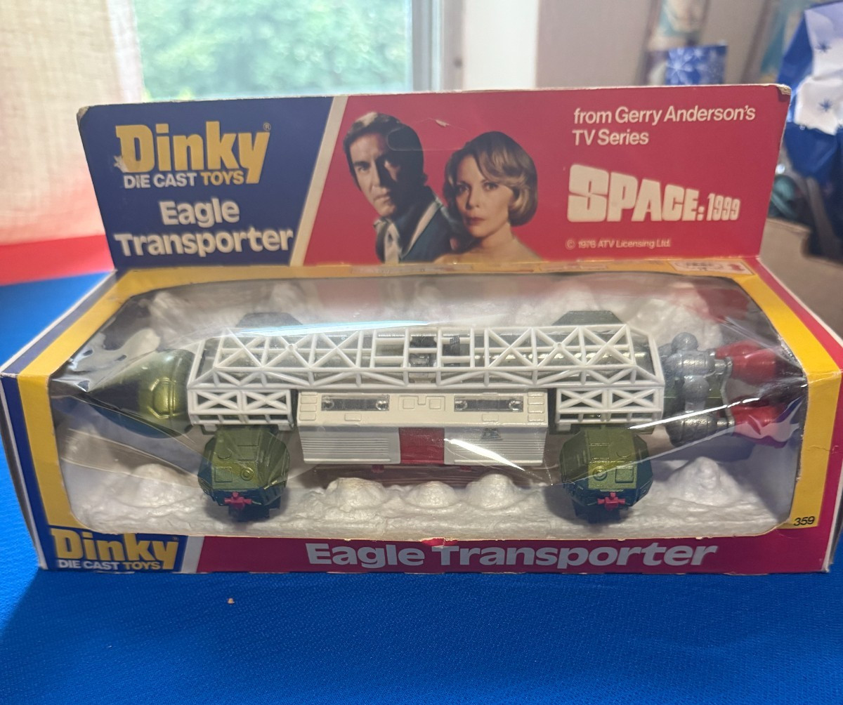 Vintage 1976 Dinky Toys Space 1999 Eagle Transporter #359 Vintage 1976 Dinky Toys Space 1999 Eagle Transporter #359