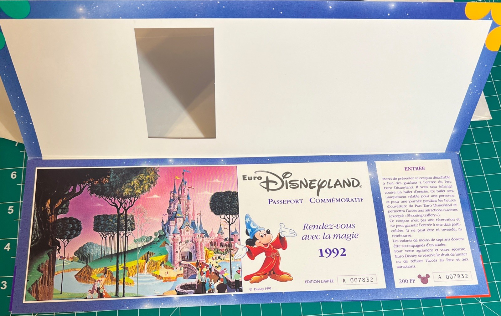 Vintage Euro Disneyland Unused Commemorative Passport 1992 Ticket Paris Disney
