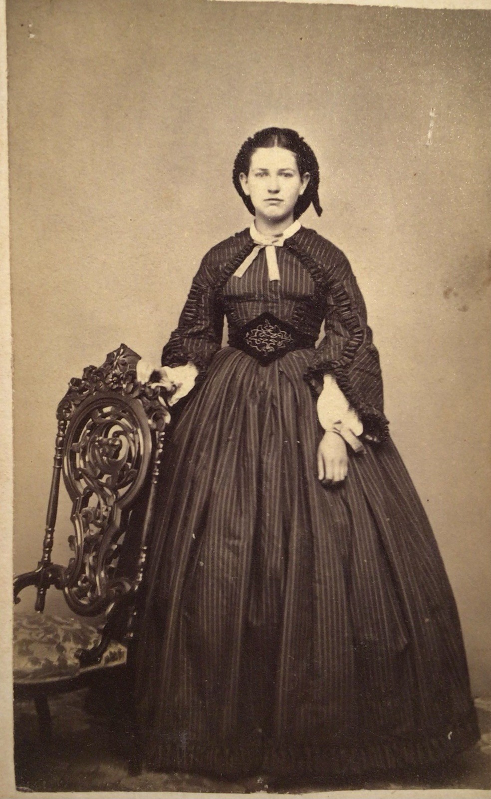 Antique 1860’s CDV PHOTO Lovely School Girl Young Lady BALDWINSVILLE NY