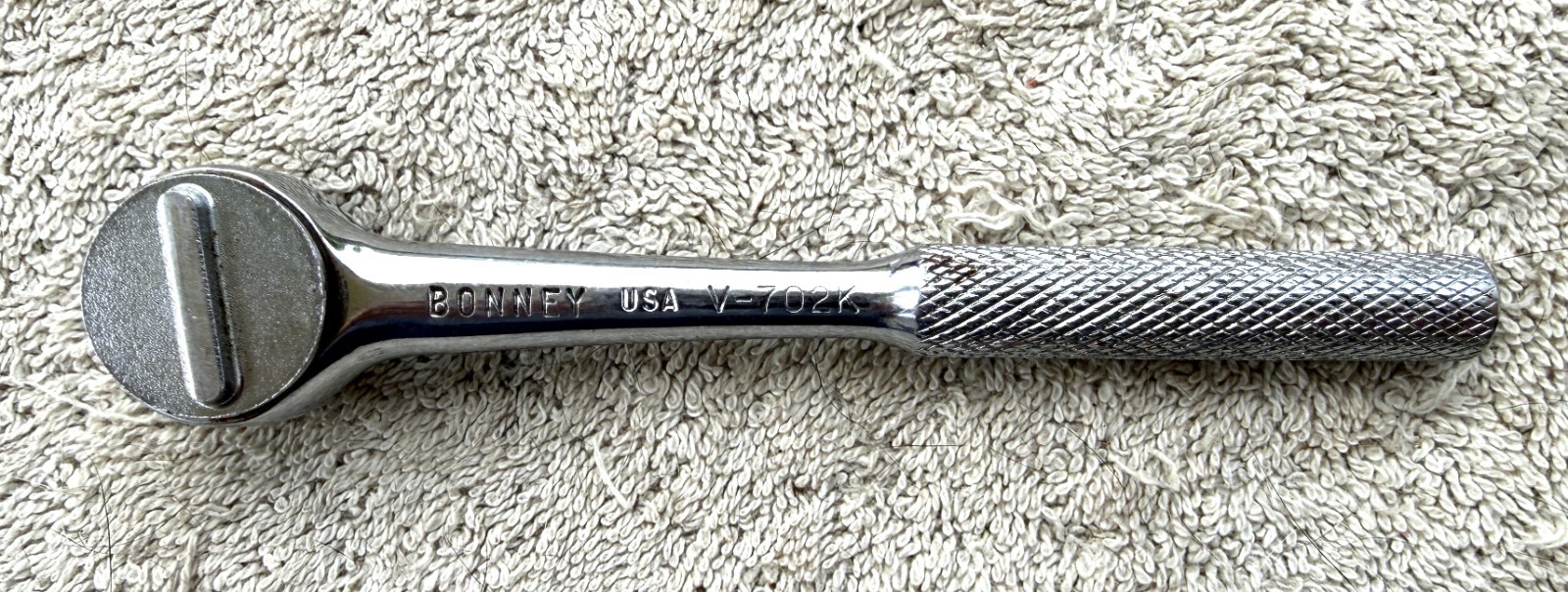 VINTAGE BONNEY 1/4 INCH DRIVE RATCHET MODEL NO V702K