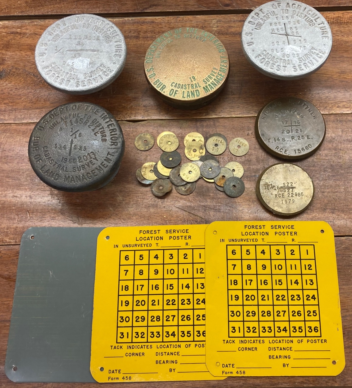 COOL LOT, RETIRED BLM US FOREST SERVICE CADASTRAL SURVEY CORNER MARKERS & SIGNS COOL LOT, RETIRED BLM US FOREST SERVICE CADASTRAL SURVEY CORNER MARKERS & SIGNS