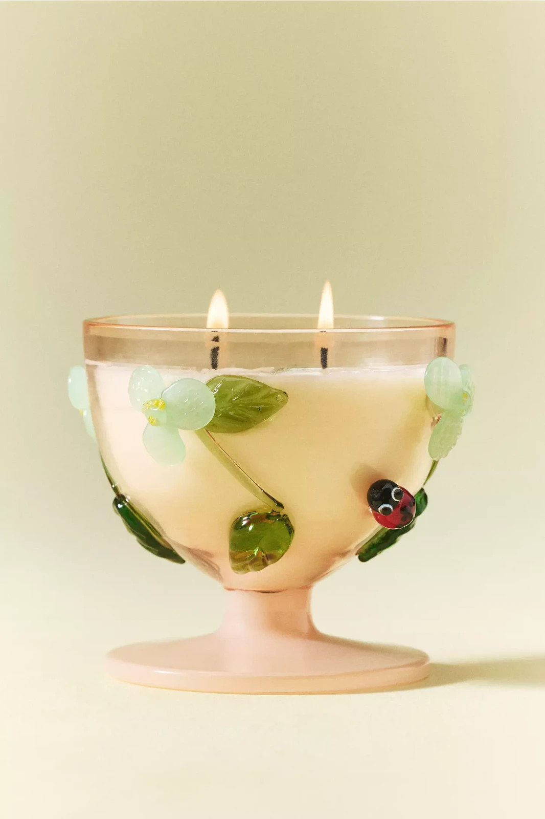 New Anthropologie Vine Floral Wildflower Bouquet Glass Candle Ships Sept-April New Anthropologie Vine Floral Wildflower Bouquet Glass Candle Ships Sept-April
