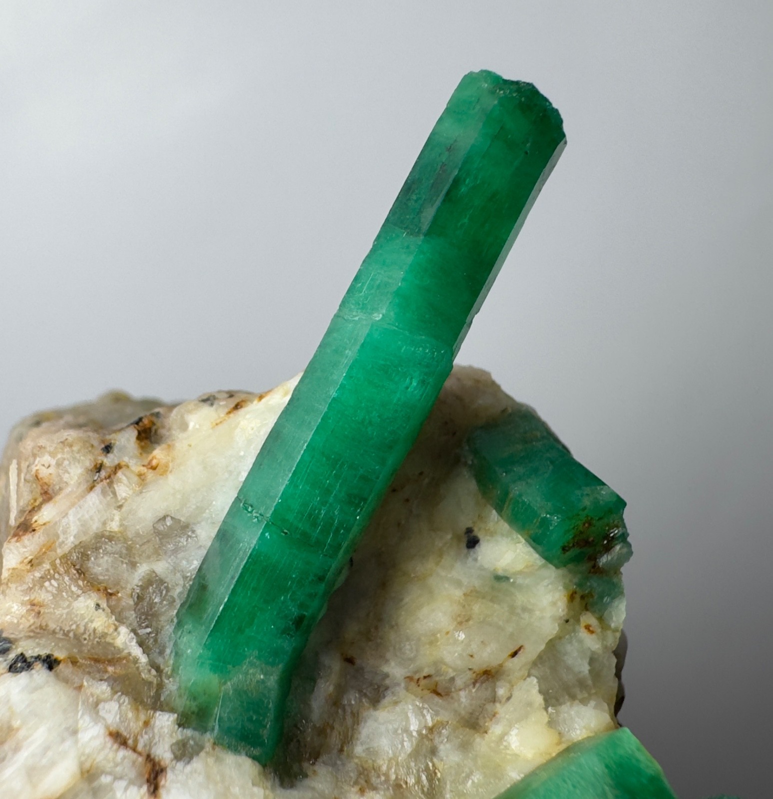 935 Carat Natural Emerald Crystals On Matrix From Panjshir Valley Afghanistan