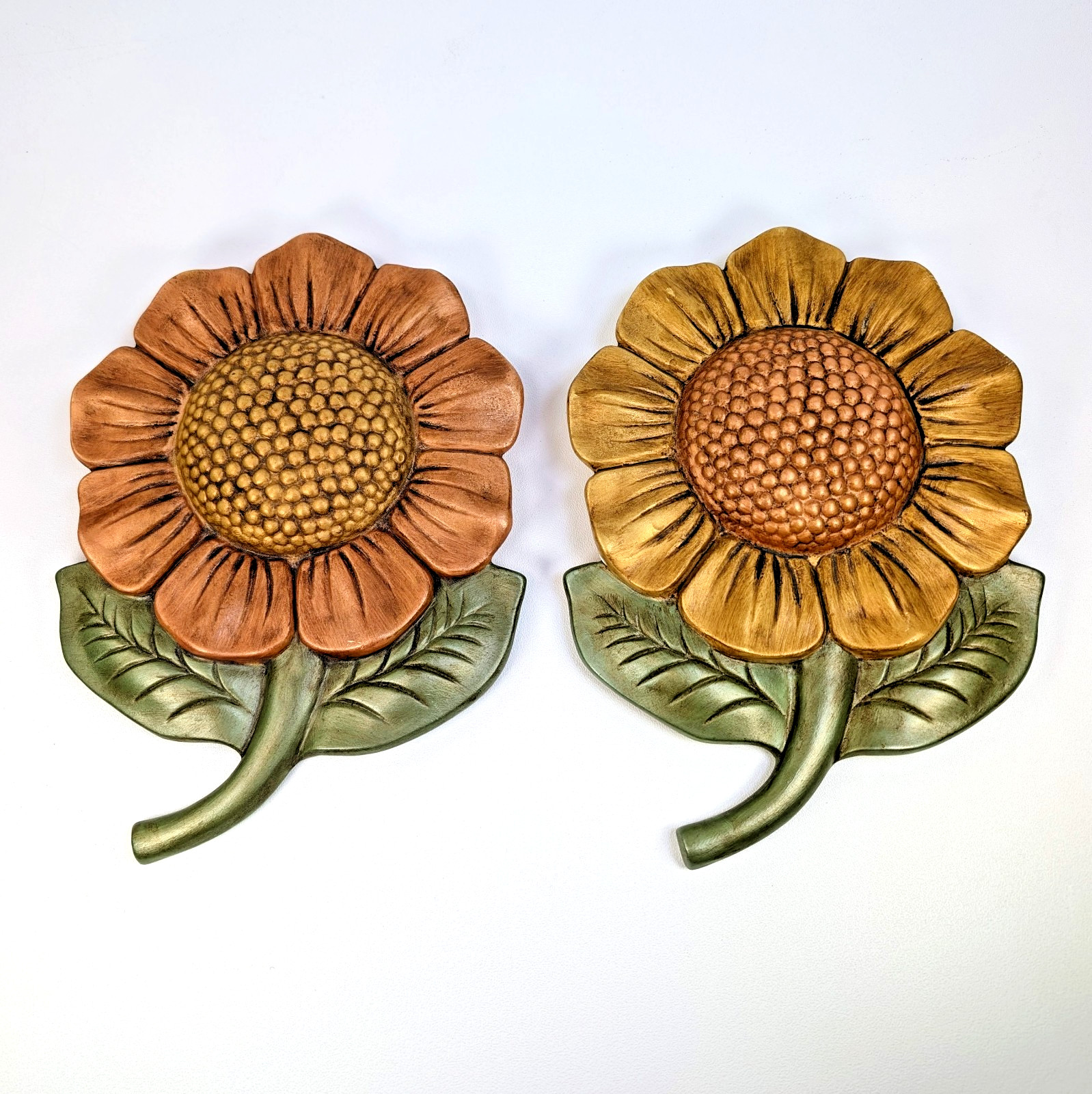 Vintage 1970s Pair Jamar Mallory Chalkware Flower Sunflower Wall Art Pocket MCM Vintage 1970s Pair Jamar Mallory Chalkware Flower Sunflower Wall Art Pocket MCM