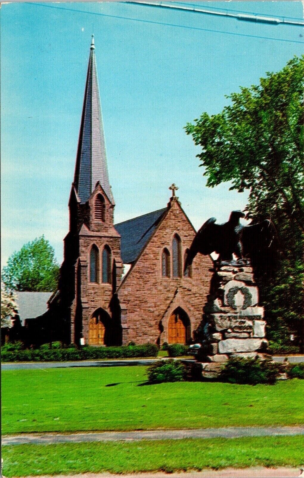 Grace Church On Green Patriots Monument Windsor Connecticut CT Postcard UNP VTG