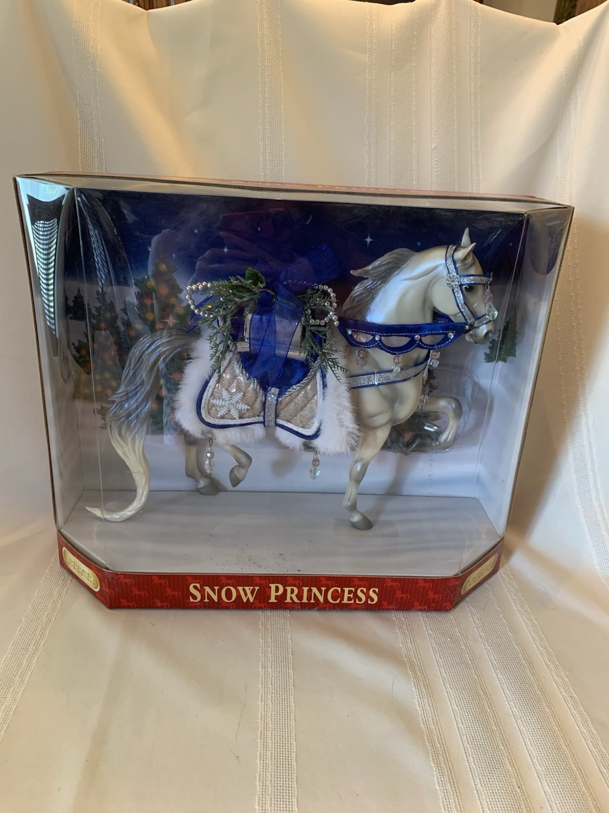 2006 Breyer Holiday Horse Snow Princess