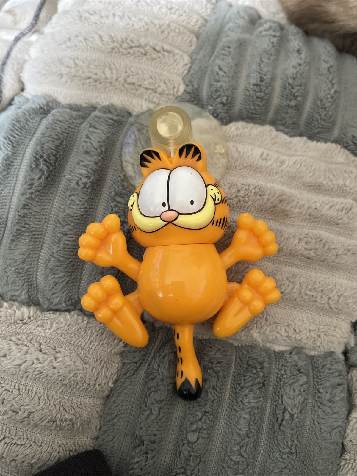 Vintage GARFIELD Suction Cup String Pull Toy Window Cling Works