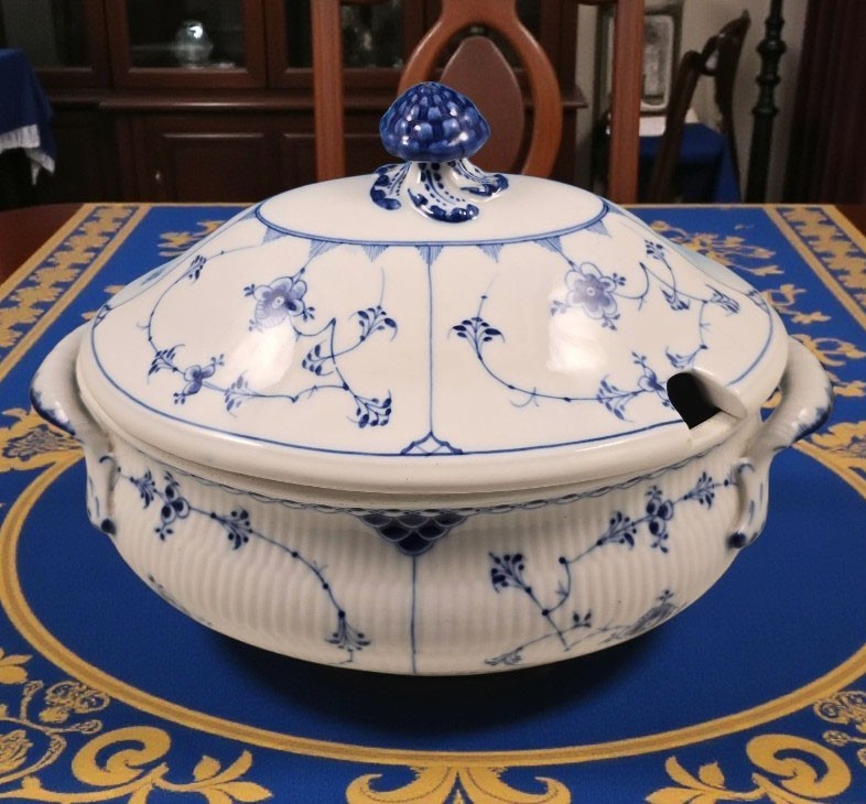Antique 1880s Royal Copenhagen Blue Fluted Plain Half Lace Oval Soup Tureen