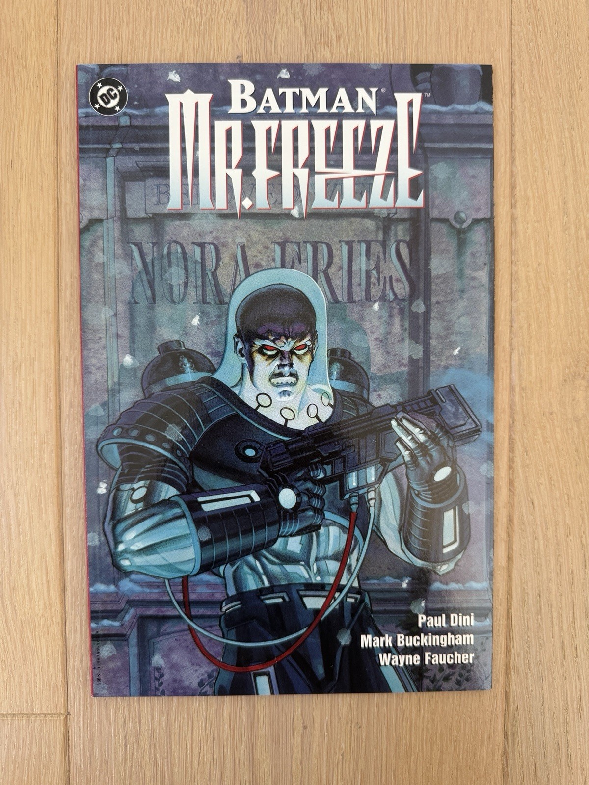 BATMAN MR. FREEZE VF/NM DC Comics Prestige TPB 1997 Paul Dini 1st Nora Fries BATMAN MR. FREEZE VF/NM DC Comics Prestige TPB 1997 Paul Dini 1st Nora Fries