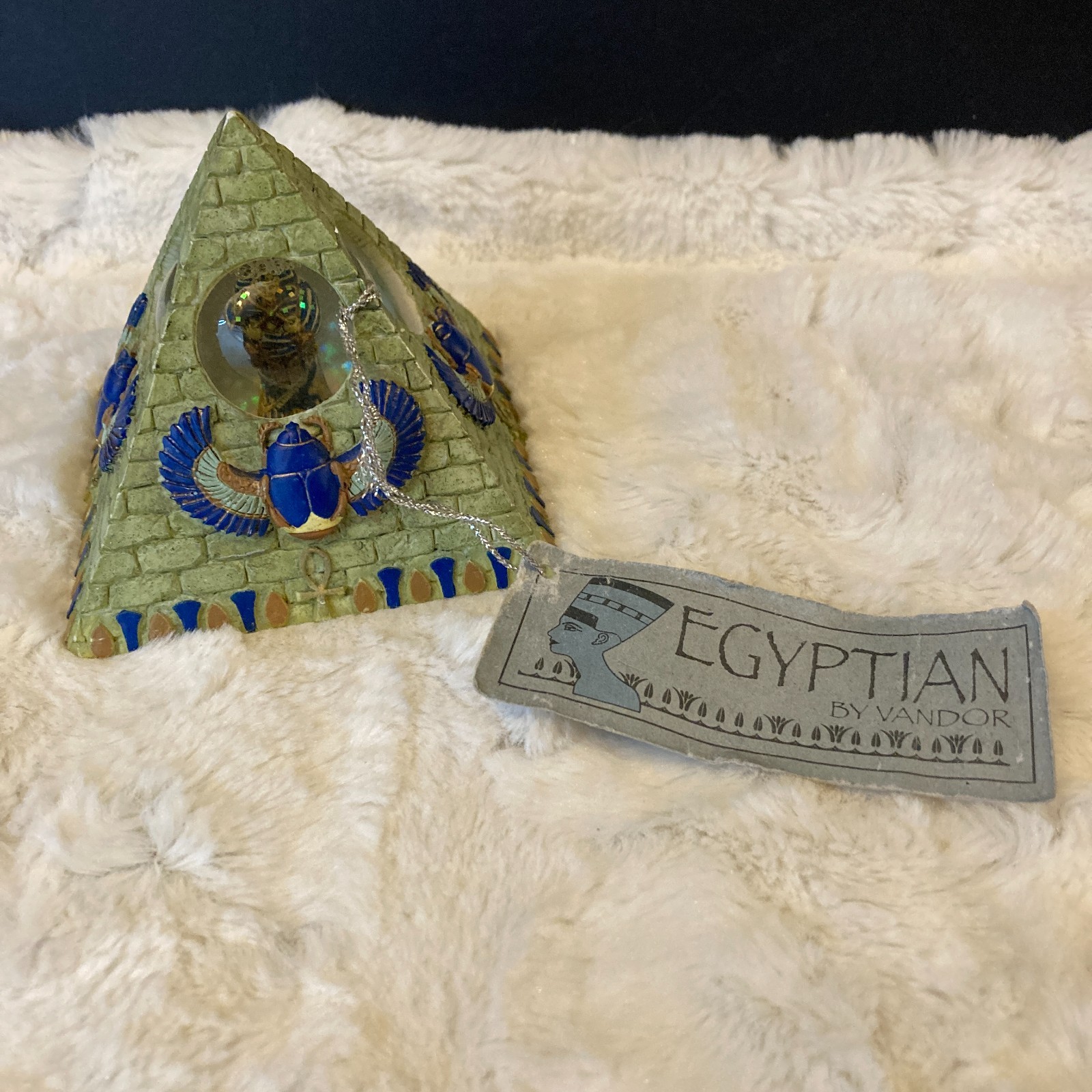 VTG 1997 Vandor Egyptian Pyramid Mini Water Globe Blue Scarab Beetle King Tut VTG 1997 Vandor Egyptian Pyramid Mini Water Globe Blue Scarab Beetle King Tut