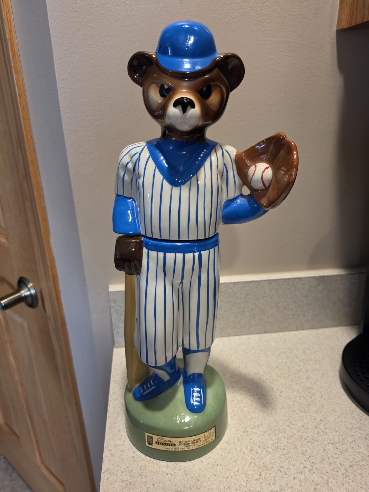 1985  Vintage Chicago Cubs Jim Beam Decanter, 17 In Tall