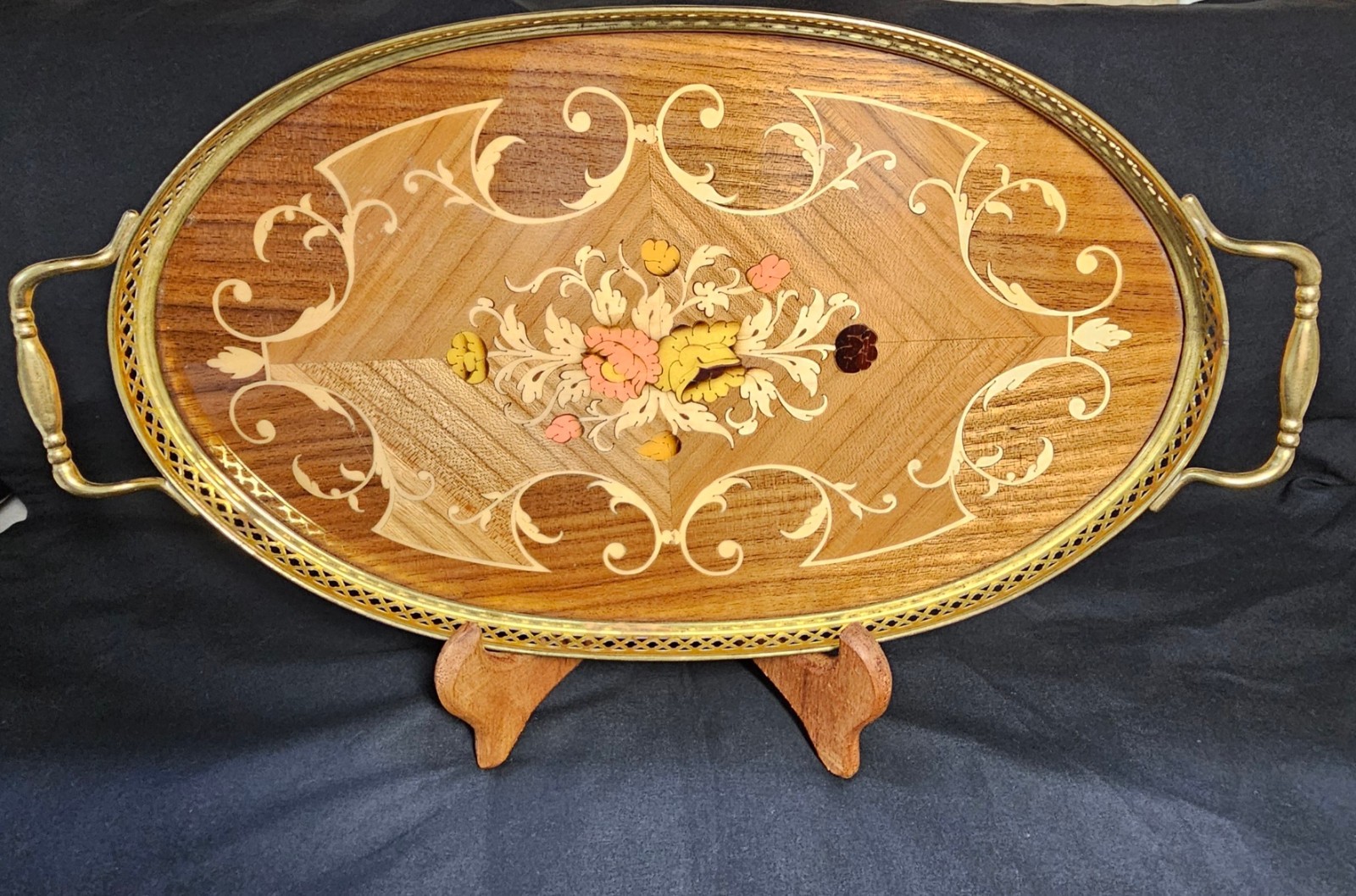 Vintage Italian Sorrento Oval Inlaid Wood Tray Ornate Brass Gallery Rim Handles Vintage Italian Sorrento Oval Inlaid Wood Tray Ornate Brass Gallery Rim Handles
