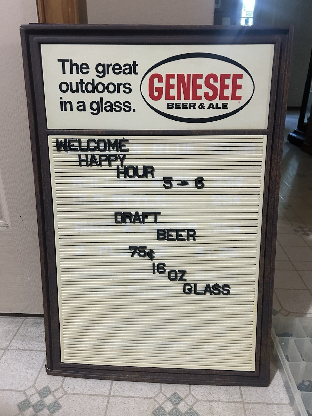 VINTAGE BEER SIGN GENESEE MESSAGE BOARD SIGN WITH LETTERS NUMBERS 1970-80S? VINTAGE BEER SIGN GENESEE MESSAGE BOARD SIGN WITH LETTERS NUMBERS 1970-80S?