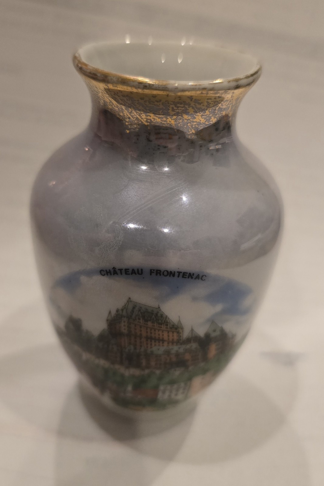 Collectible Souvenir Vase Château Frontenac Quebec Canada, Made In East Germany