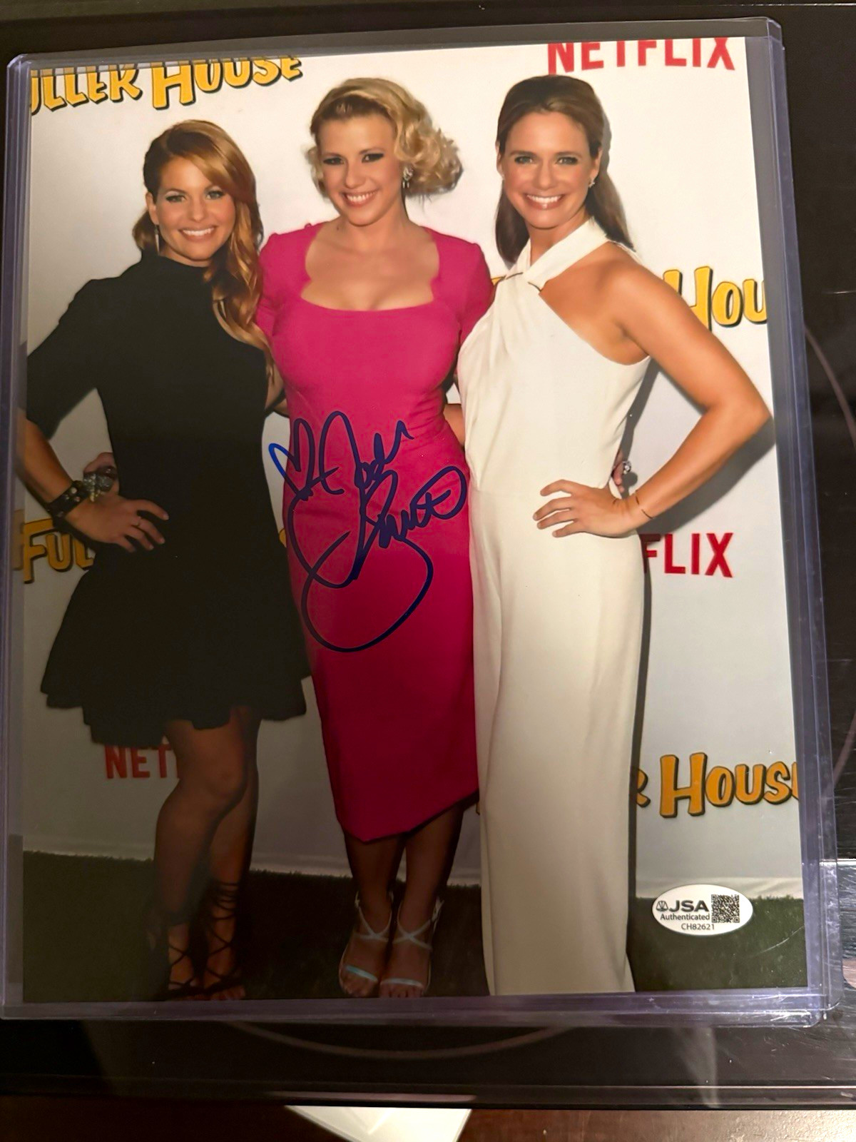 Jodie Sweetin Signed Original Celebrity Photo Portrait - JSA Authentication