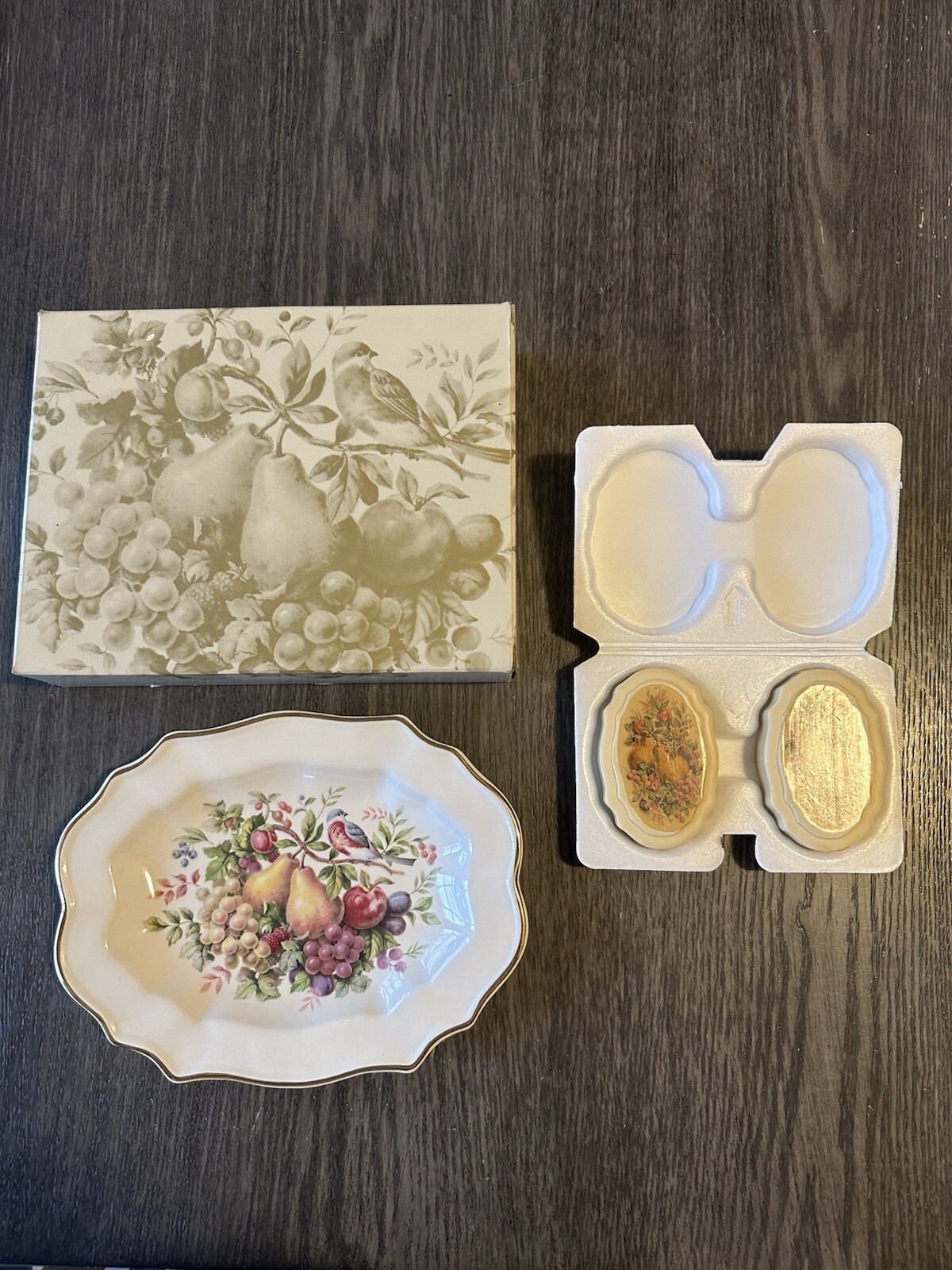 Vintage Avon Nature Bountiful Ceramic Plate And 2 Fragrance Soaps. New In Box.