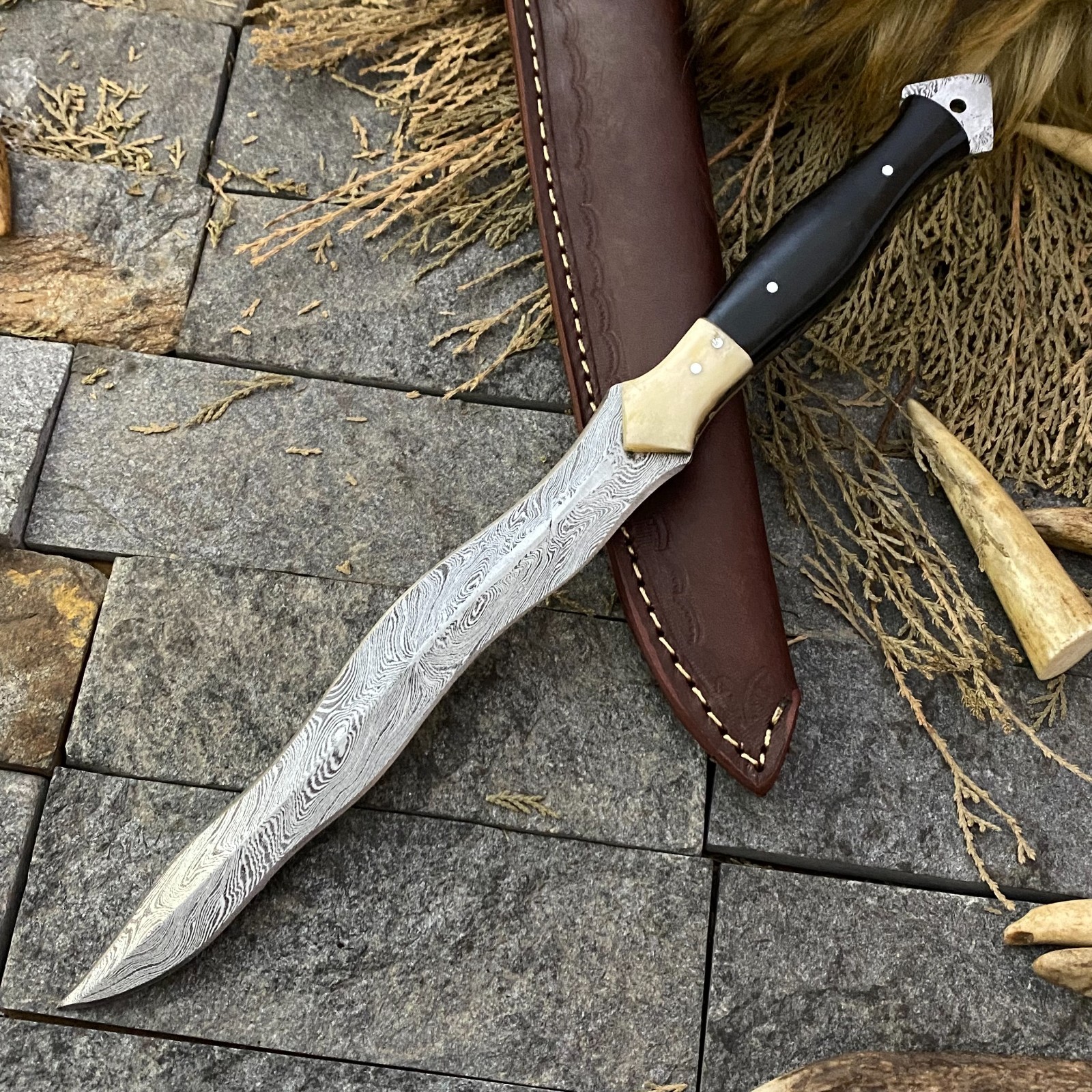 Custom Hand Forged Damascus Steel Kris Dagger Tactical Hunting Knife W/Sheath