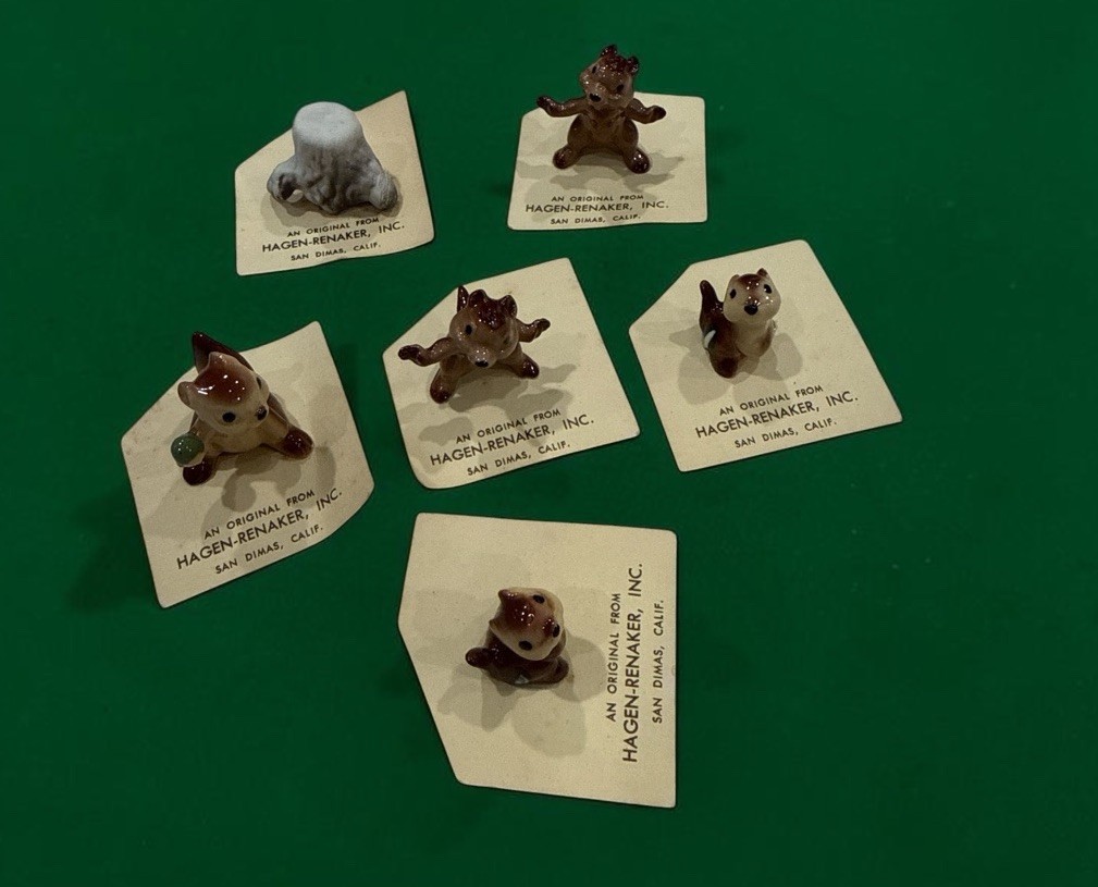 Vintage Hagen Renaker Chipmunk Family Figurine Lot Tree Stump W/ Orig. Label