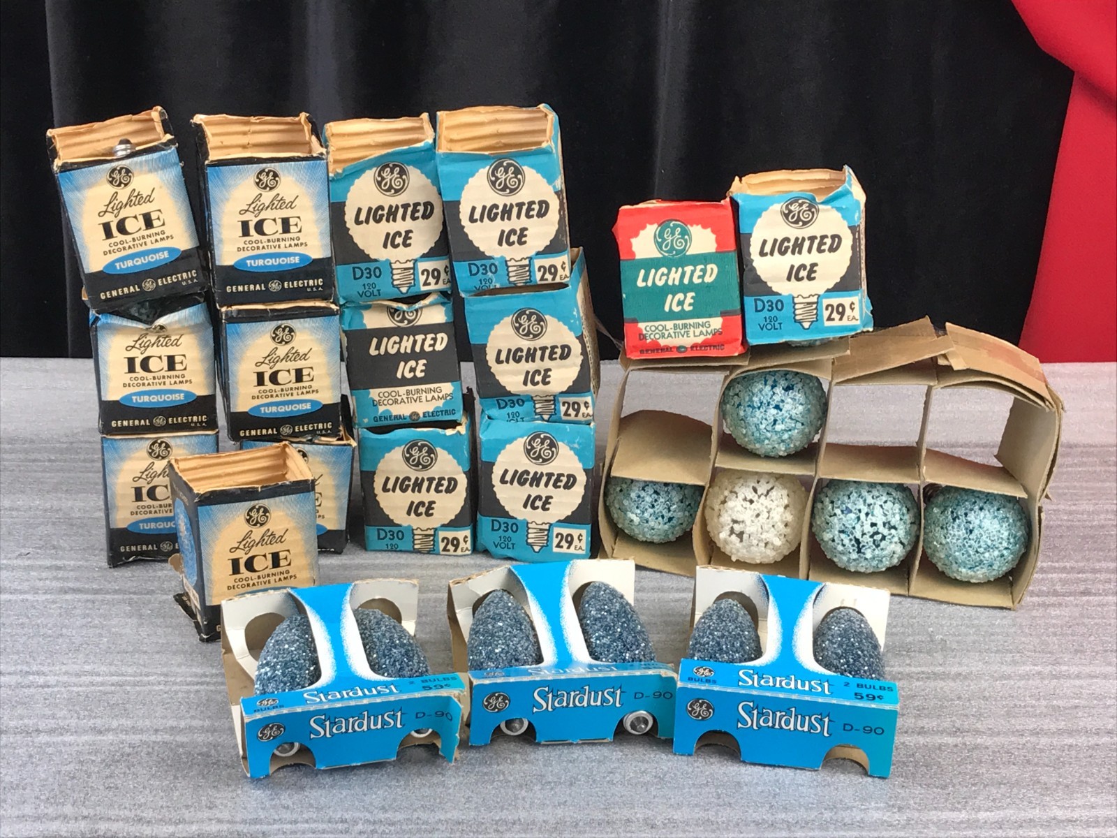 Vintage GE 20 Lighted ICE D30 & 6 D-90 STARDUST Bulbs String + 40' Light Cord Vintage GE 20 Lighted ICE D30 & 6 D-90 STARDUST Bulbs String + 40' Light Cord