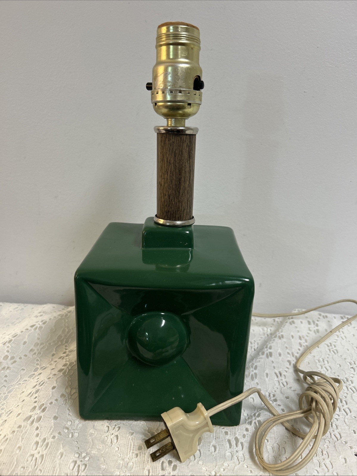 Vintage Retro MCM Ceramic Cube Lamp Forest Green Works Game Room 1970s Groovy12”