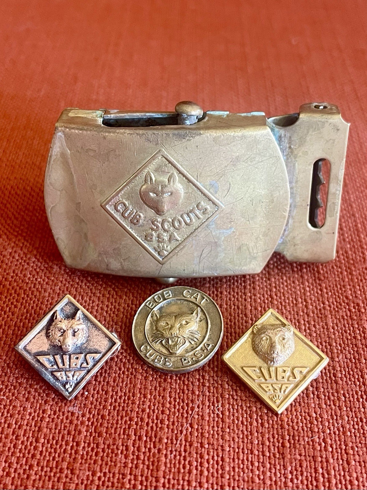 Boy Scouts Cub Scouts Solid Brass Belt Buckle with 2 Cub and 1 Bob Cat Pin Boy Scouts Cub Scouts Solid Brass Belt Buckle with 2 Cub and 1 Bob Cat Pin