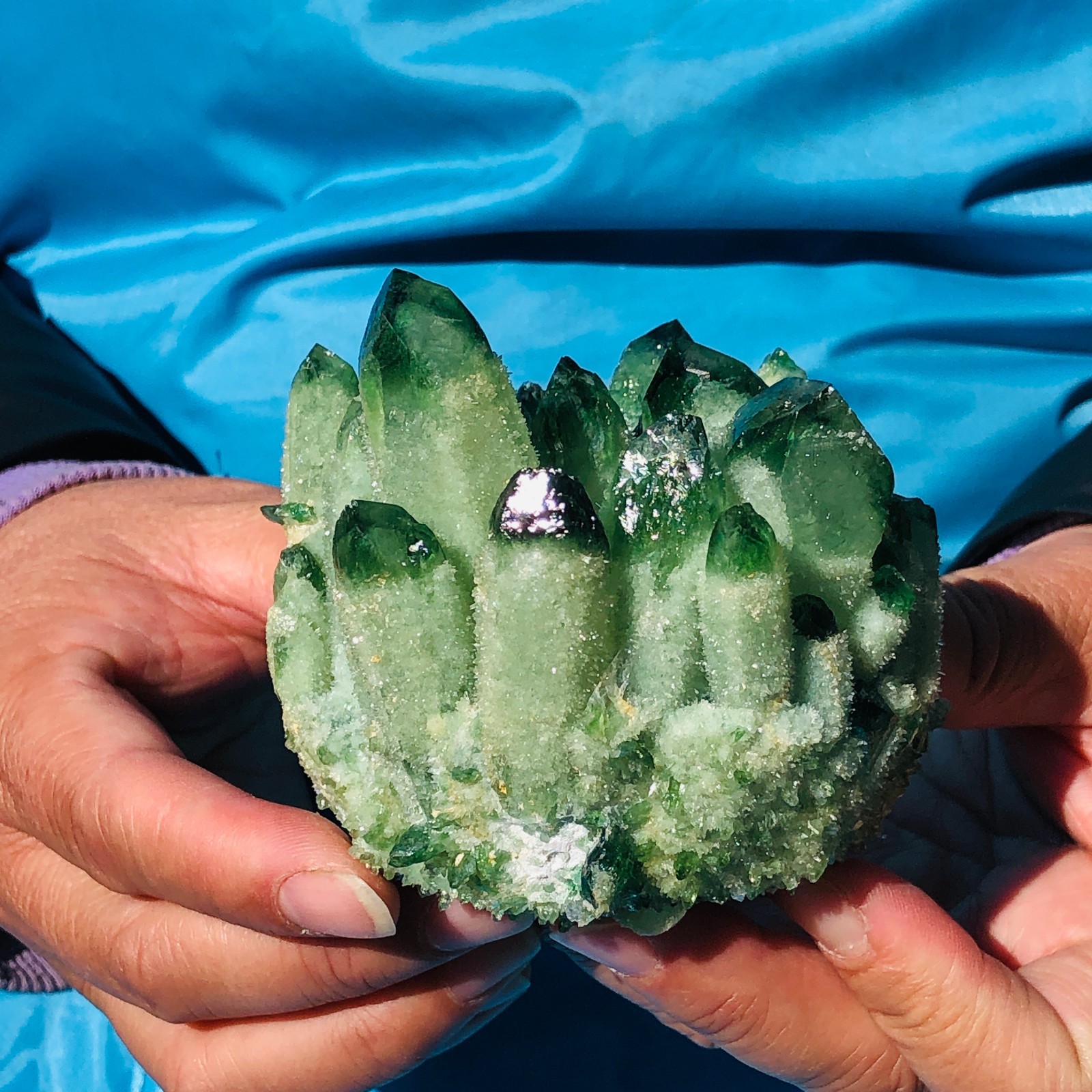 4pieces 4.02LB Rare Twinkling Green Phantom Quartz Crystal Cluster Specimen 3459