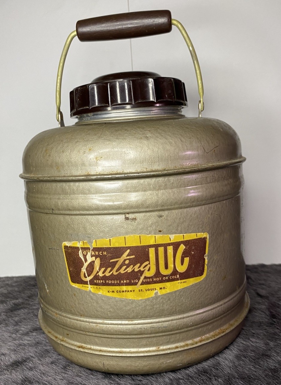 Monarch Food/Drinks Outing Jug