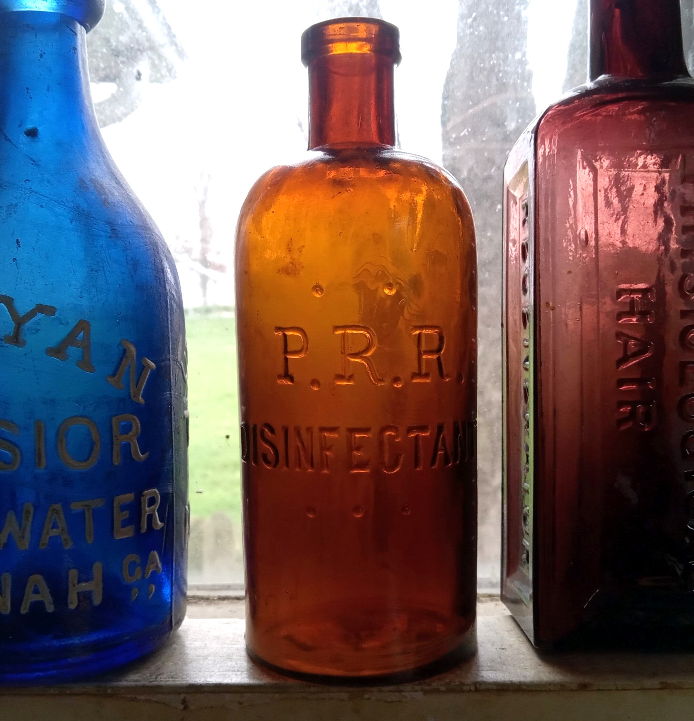 P.R.R.DISINFECTANT (PENNSYLVANIA RAILROAD) 1890 HAND BLOWN BOTTLE USED IN RR CAR