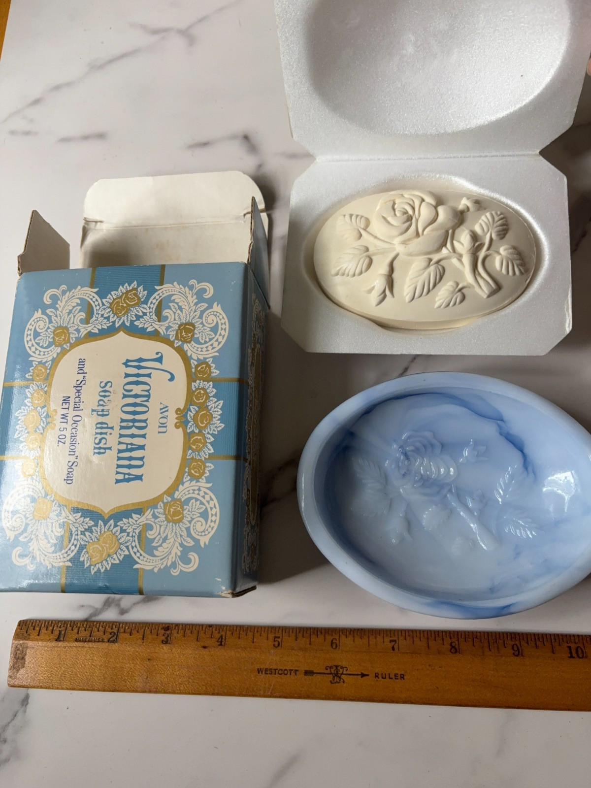 Vintage 1978 Avon Victoriana Blue Glass Soap Dish Special Occasion Soap NIB