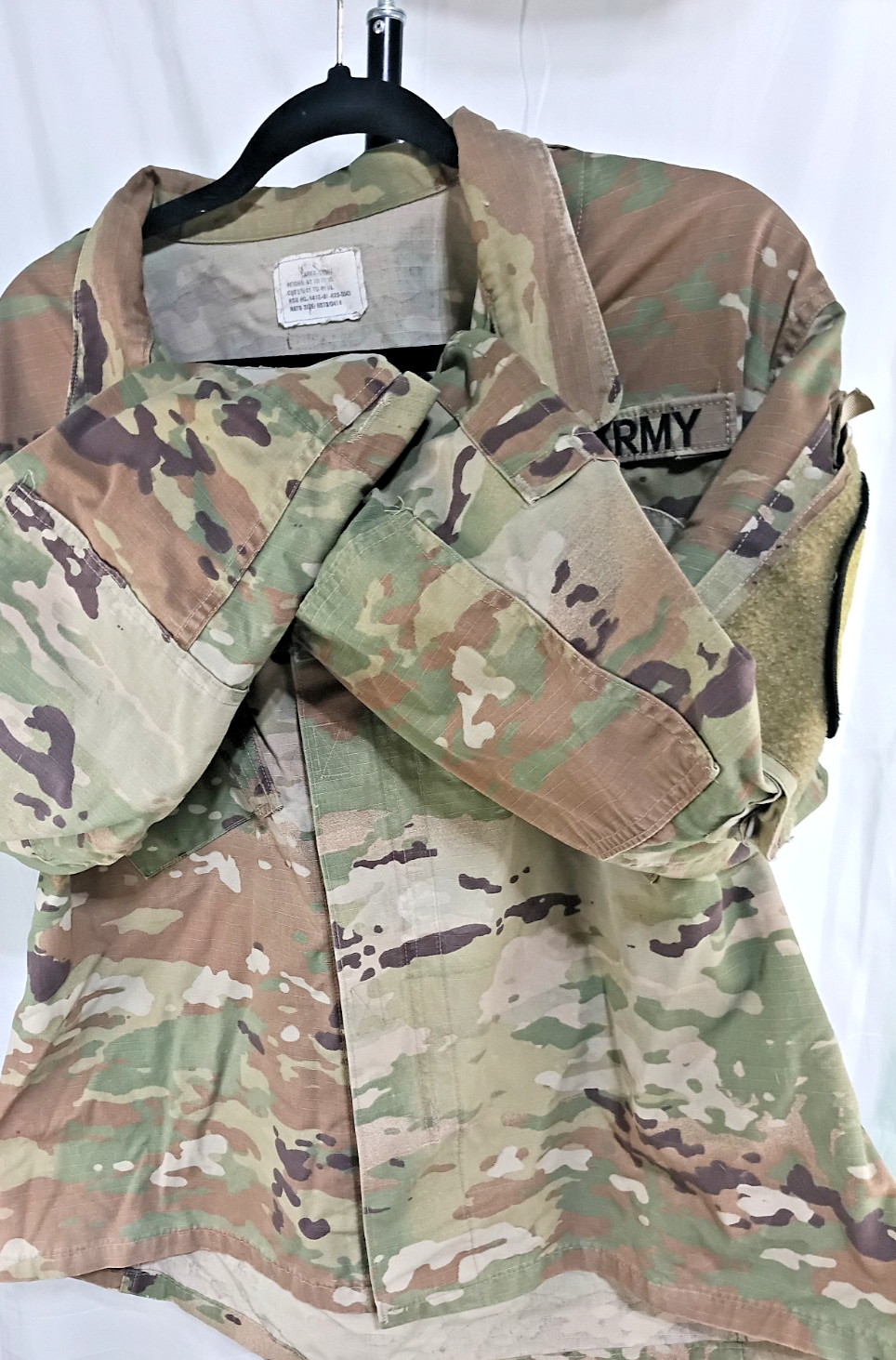 Official US Army Uniform with official patches Official US Army Uniform with official patches