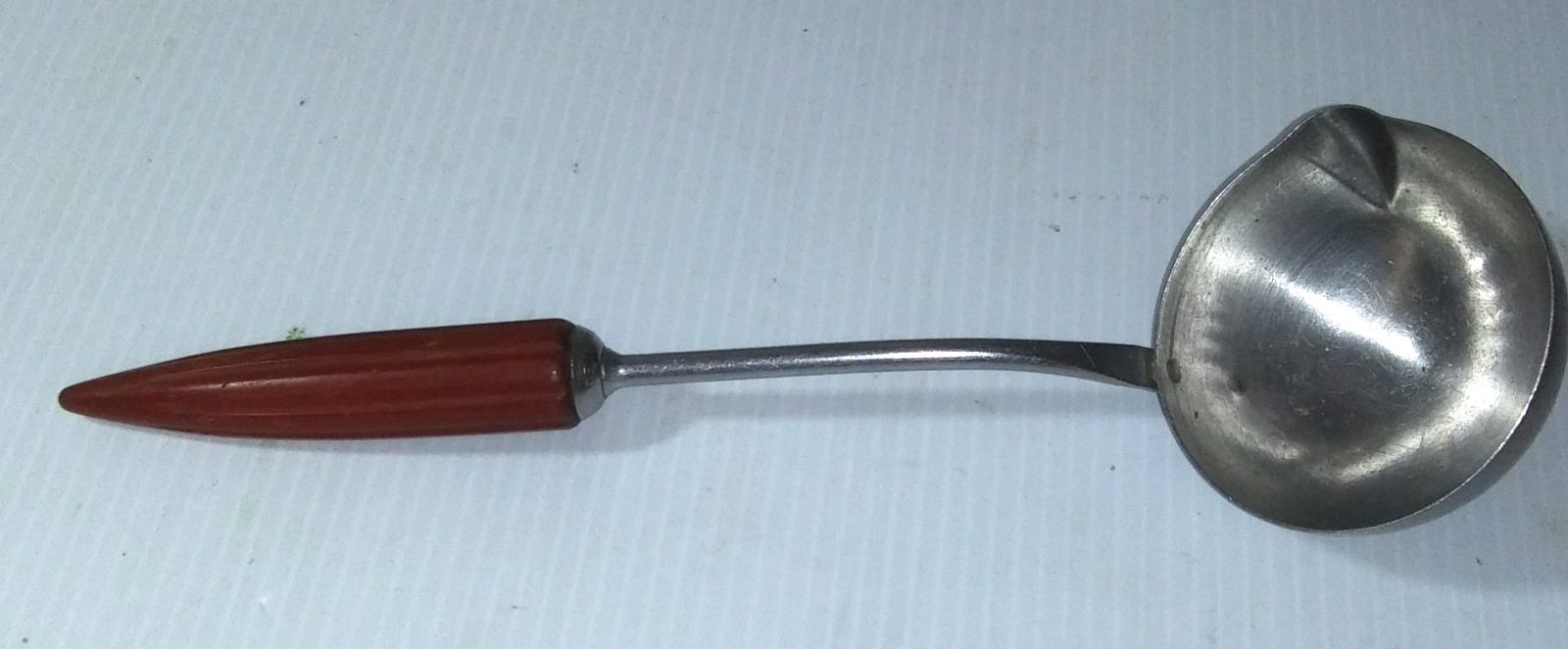 Vtg Androck Bullet Red Bakelite Handle Ladle Kitchen Utensil Stainless Steel USA
