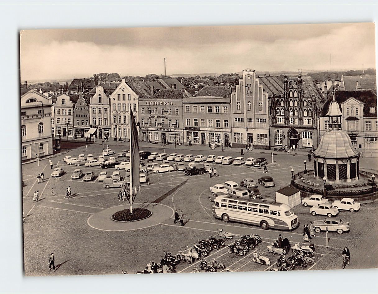 Postcard Am Markt Wismar Germany