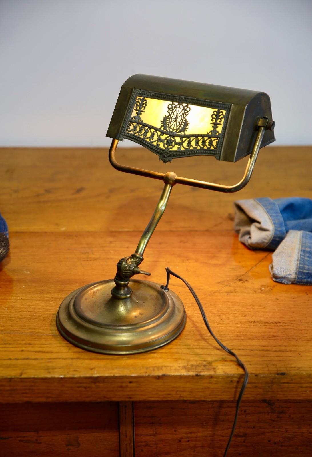 Antique Bankers lamp Brass Desk Light Vintage Art Nouveau Deco Slag Glass