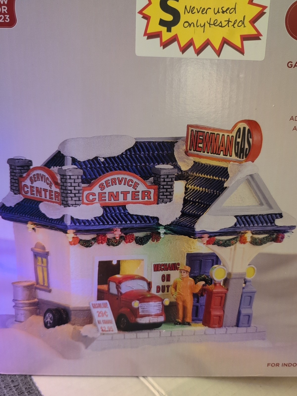 2023 St. Nicholas Square Village Gas Service Center Music, Motion, Lighted NEW