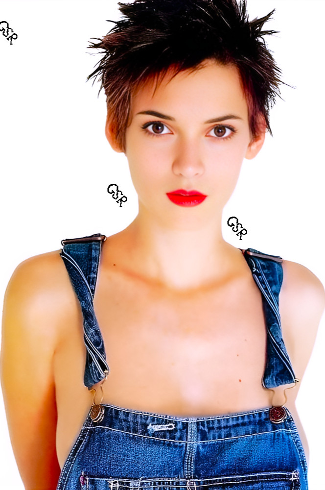 WINONA RYDER - 4 WINONA RYDER - 4
