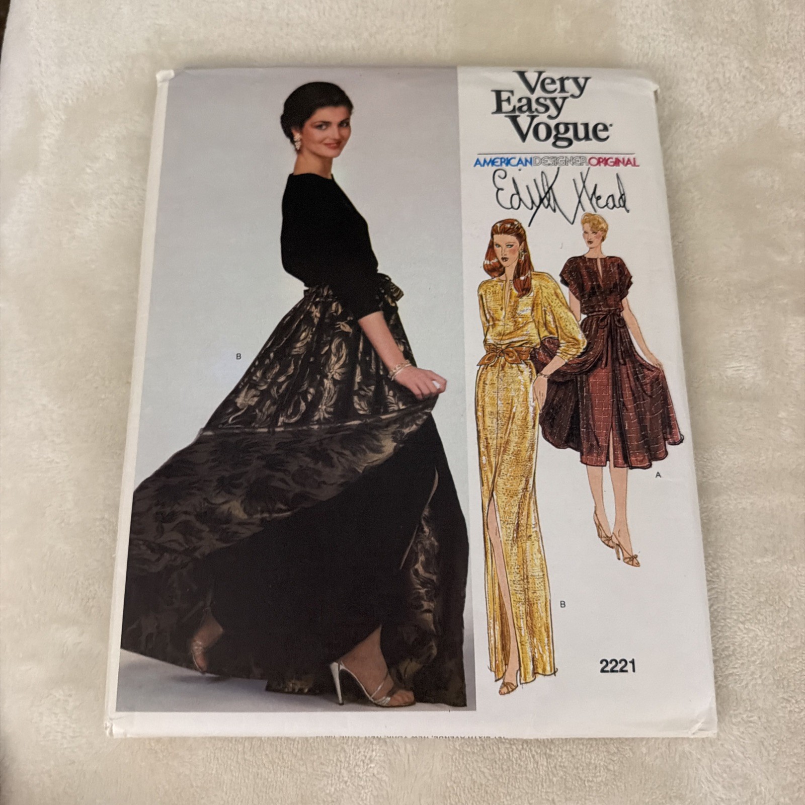 VTG EASY VOGUE EDITH HEAD AMERICAN DESIGNER ORIGINAL DRESS PATTERN UNCUT # 2221