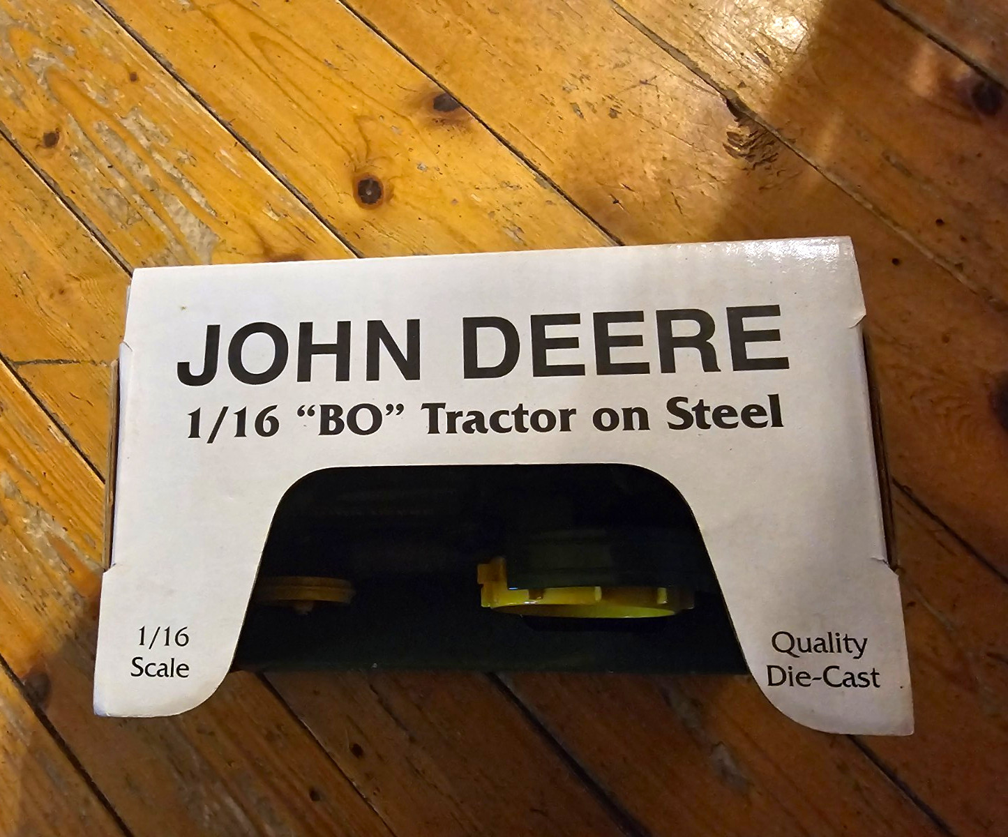 John Deere 1/16 BO Tractor Steel Die-Cast Toy Model in Box Agriculture