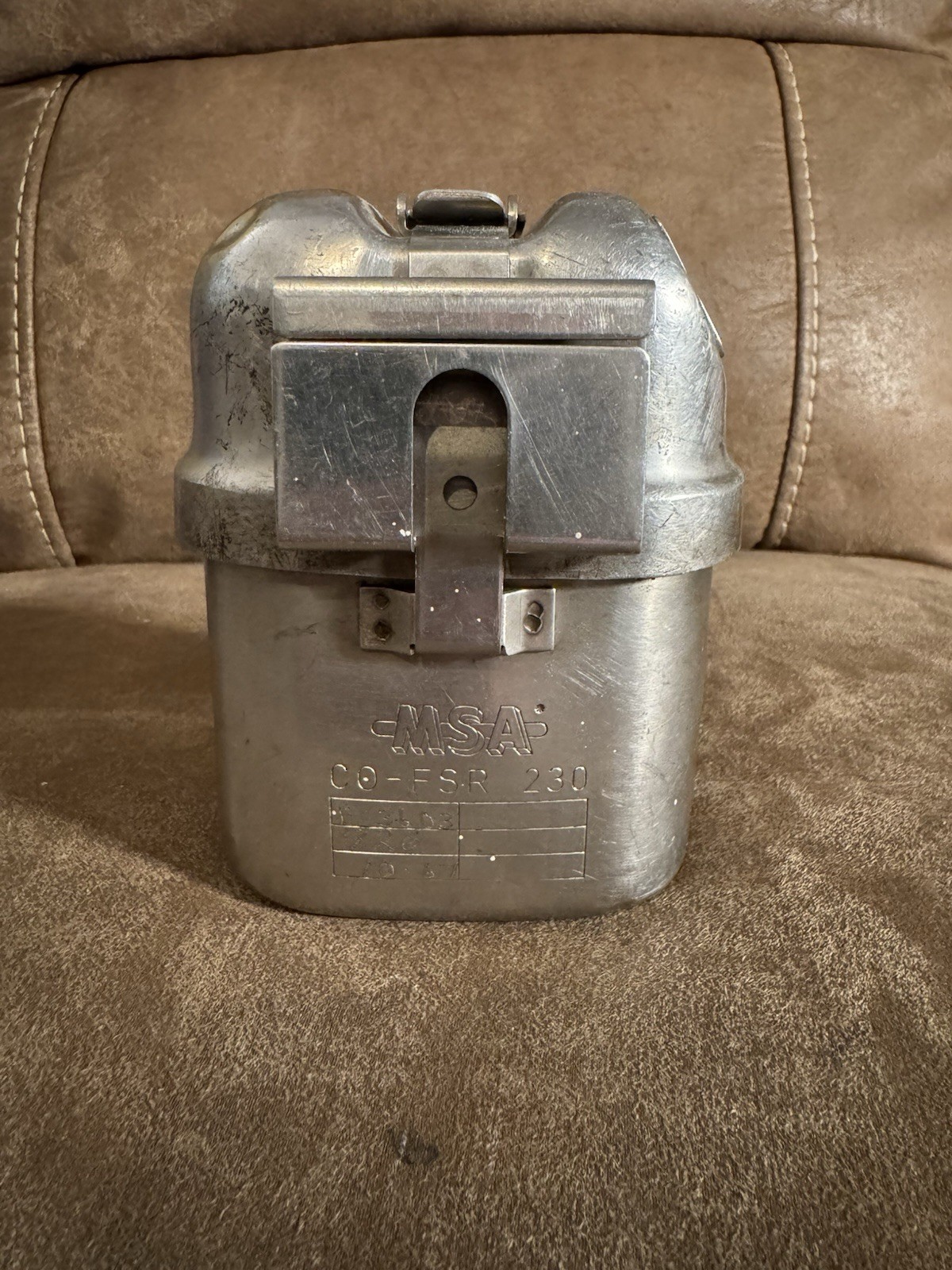 Vintage 1967 MSA CO-FSR 230 Mining Self-Rescuer Respirator Gas Mask Unopened Vintage 1967 MSA CO-FSR 230 Mining Self-Rescuer Respirator Gas Mask Unopened