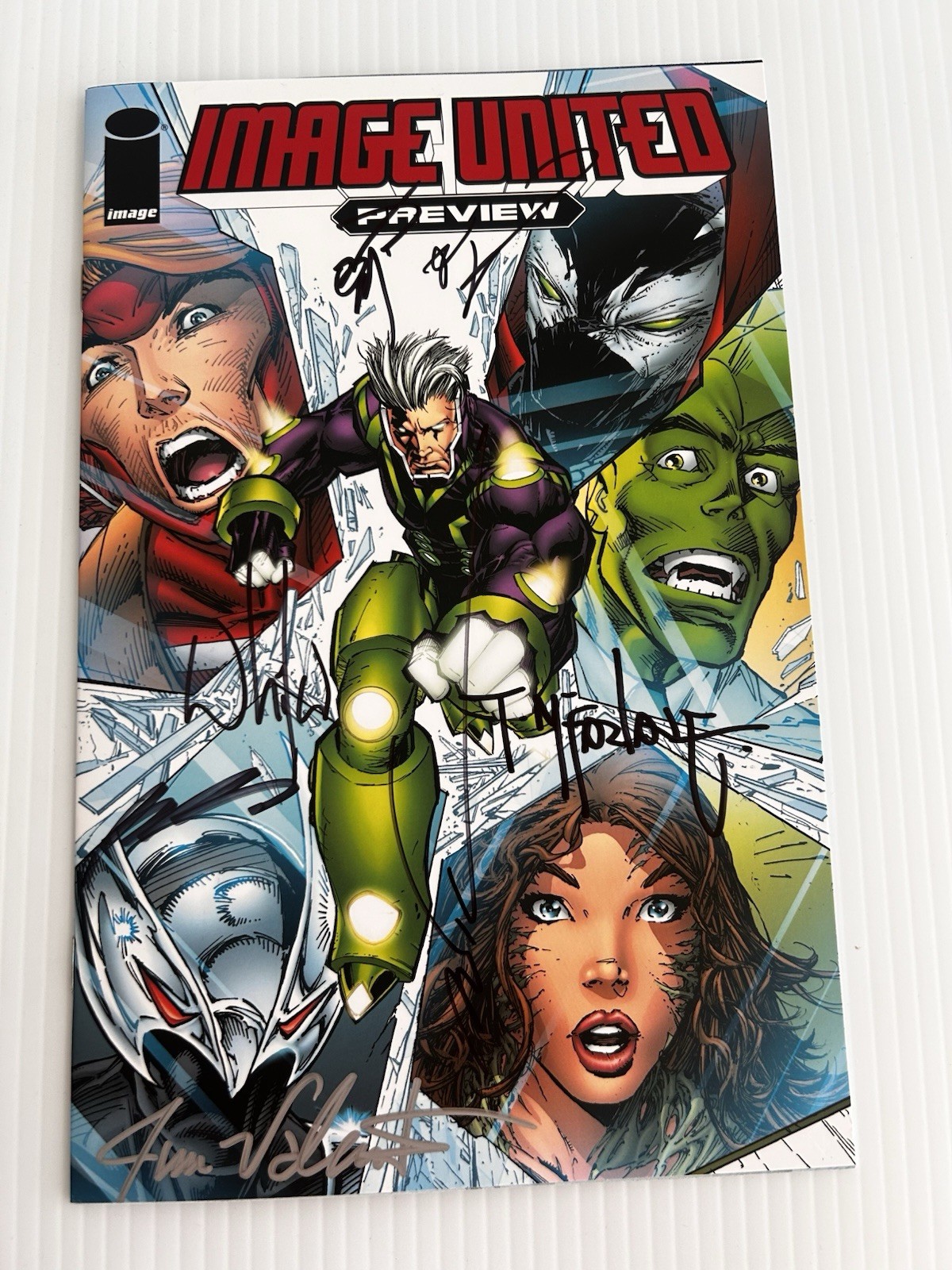 Image United Preview issue by Robert Kirkman, Todd McFarlane SIGNED 7X SDCC 2009 Image United Preview issue by Robert Kirkman, Todd McFarlane SIGNED 7X SDCC 2009