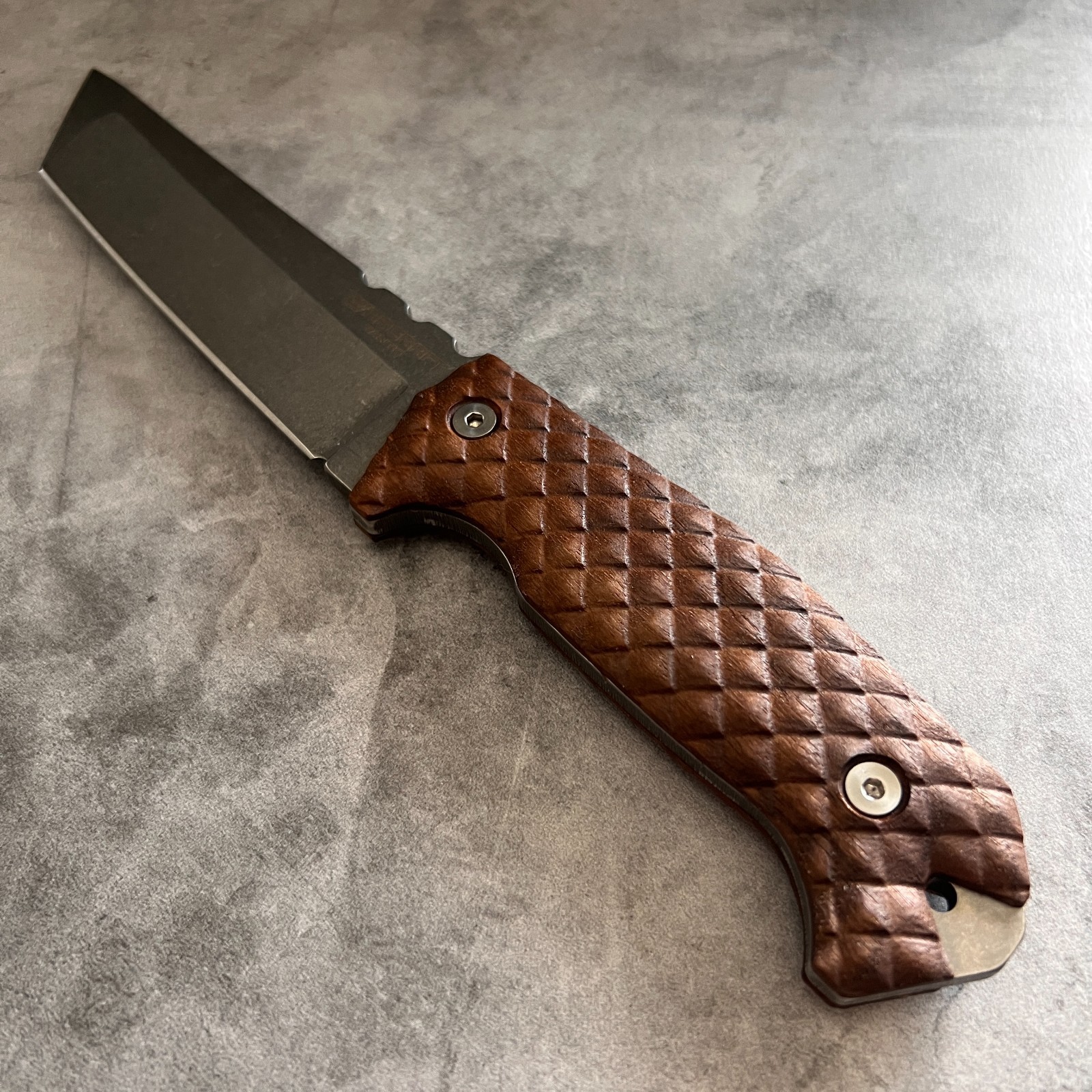Dragonscale walnut handles scales for Coldsteel Warcraft tanto Med/Reg size