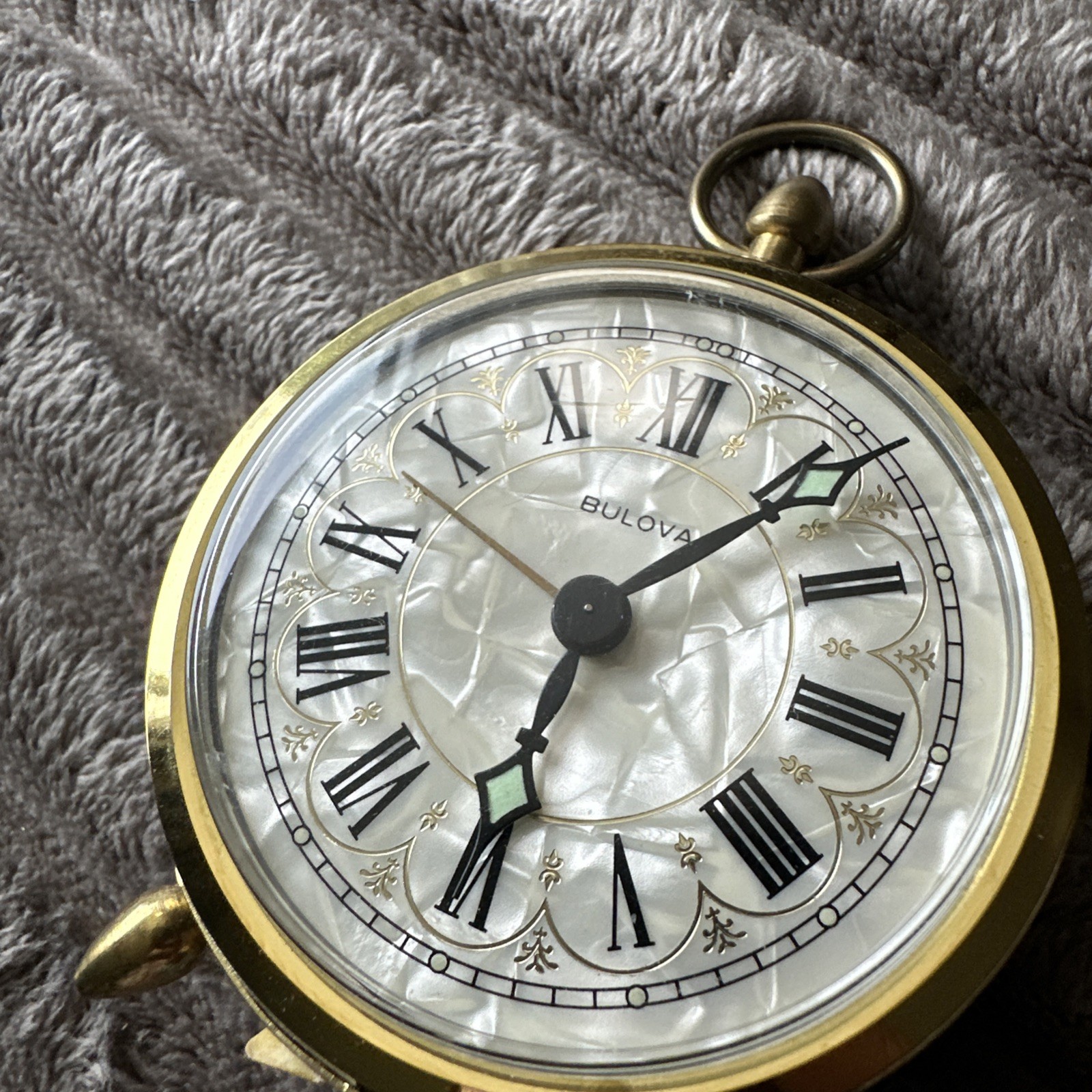 Vintage 1960s Mechanical Wind-Up Bulova Mother of Pearl Alarm Clock GERMANY MINT Vintage 1960s Mechanical Wind-Up Bulova Mother of Pearl Alarm Clock GERMANY MINT