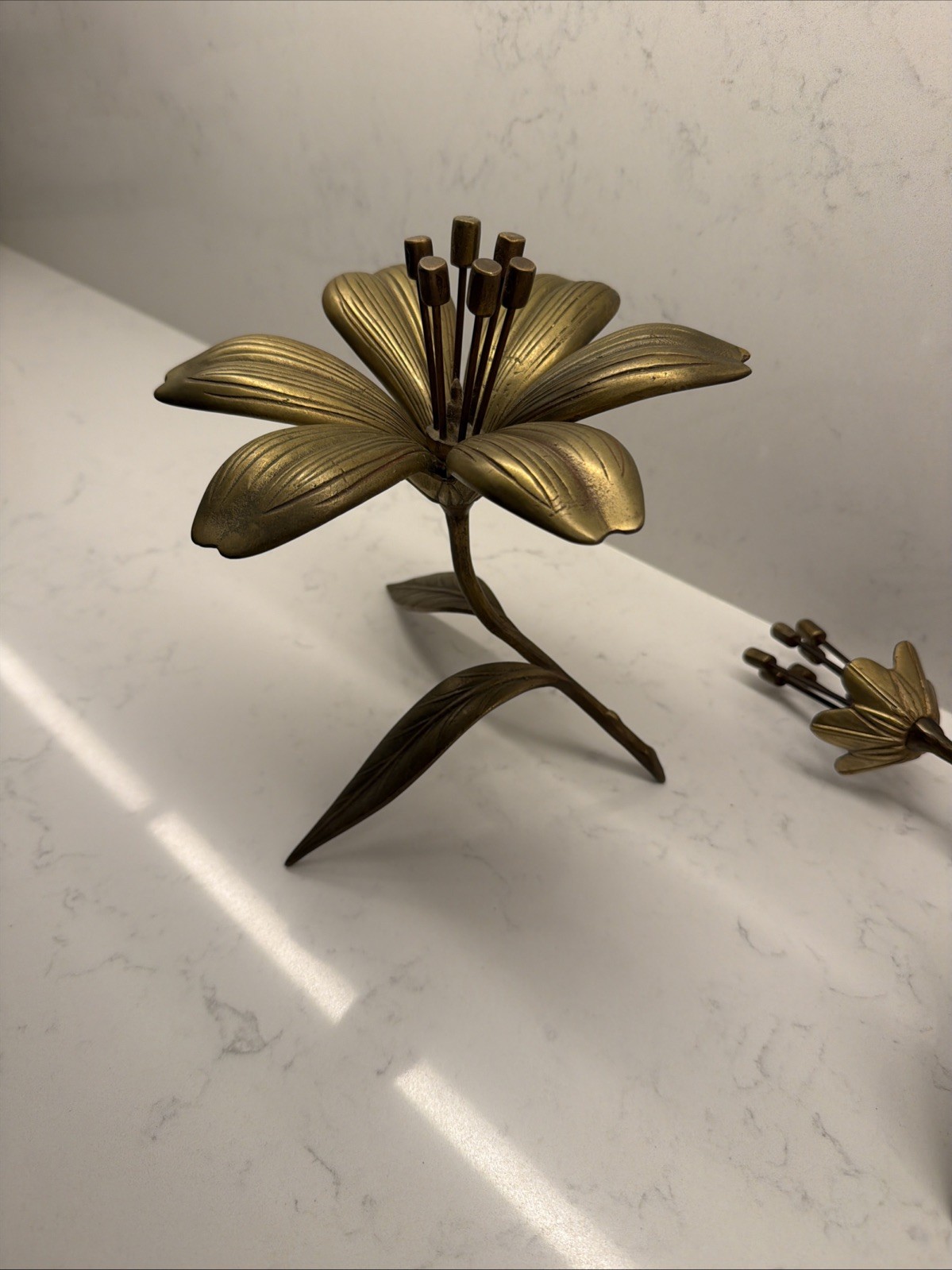 Vintage Hollywood Regency MCM brass Lotus flower Ashtray Removable Petals