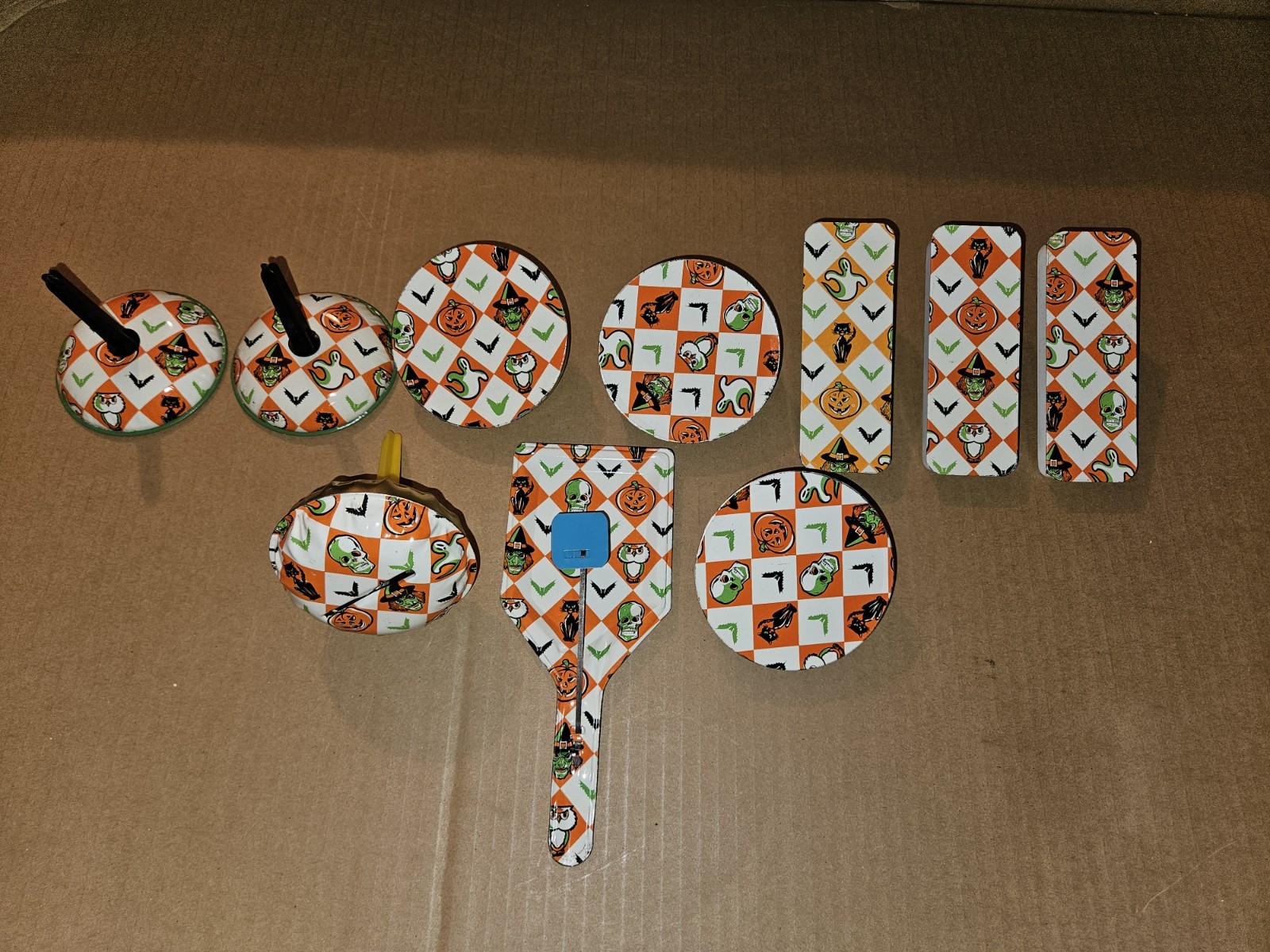 VTG Lot of 10, 50s Tin Litho Halloween Noisemakers Rattle Witch Cat Skull Metal VTG Lot of 10, 50s Tin Litho Halloween Noisemakers Rattle Witch Cat Skull Metal