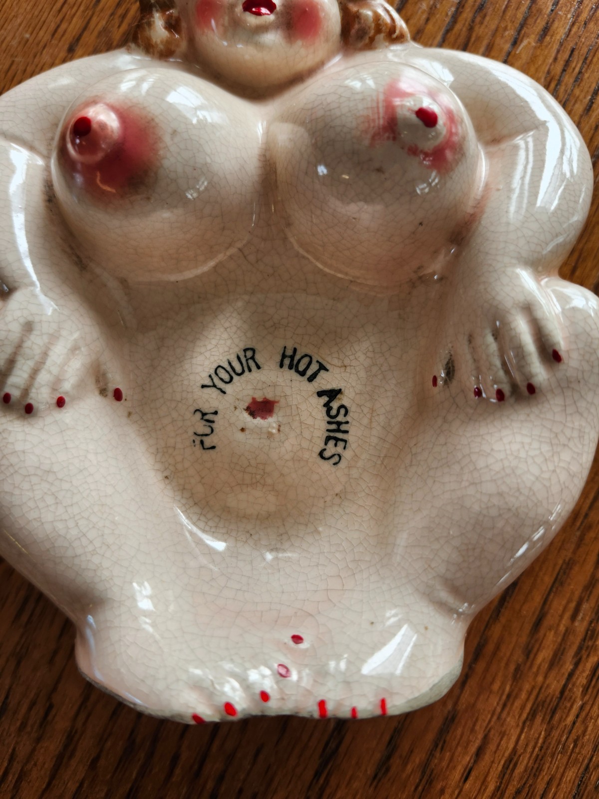 Vtg NOVELTY ASHTRAY Risque Rubenesque Lady Kitschy 1950s Ceramic Japan TOBACCO