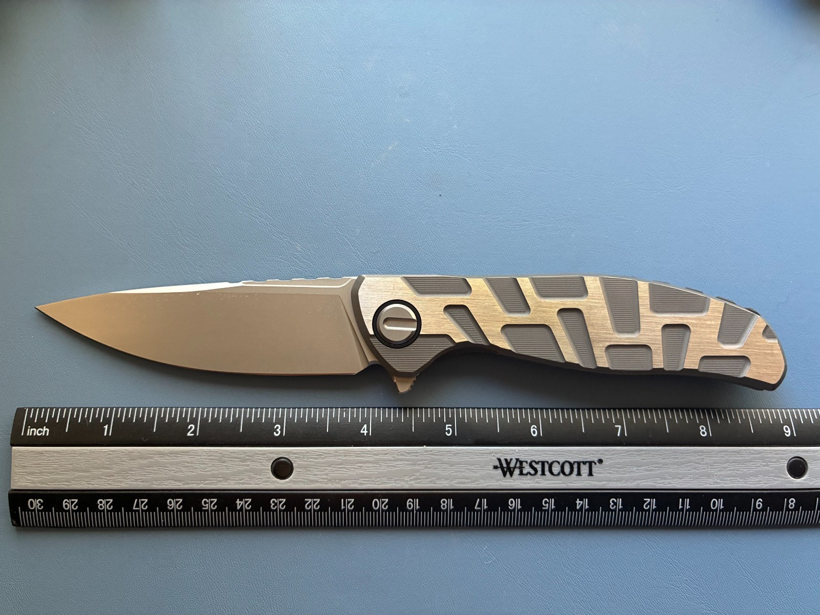 Green thorn jufule F95t custom repro knife, titanium handle, vg10 blade - O76 Green thorn jufule F95t custom repro knife, titanium handle, vg10 blade - O76