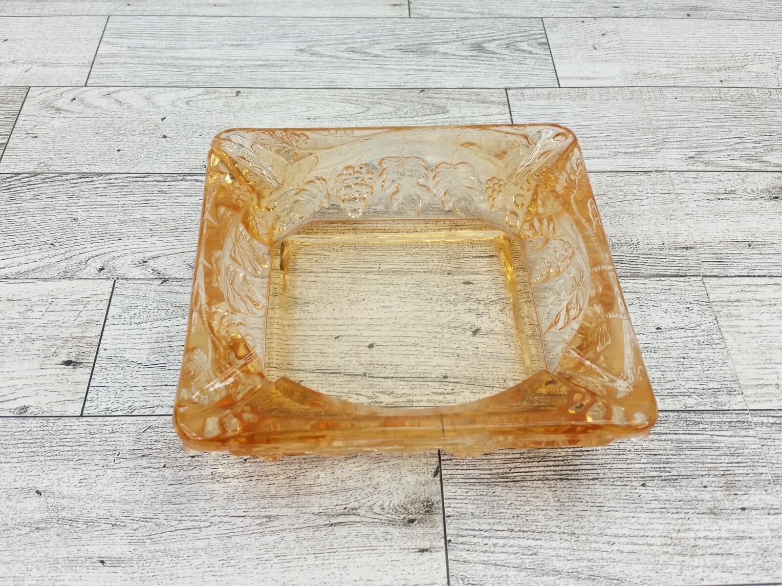 Vintage MCM Westmoreland Heavy Peach Glass Ash tray 4 Slots Panel Grape Square Vintage MCM Westmoreland Heavy Peach Glass Ash tray 4 Slots Panel Grape Square