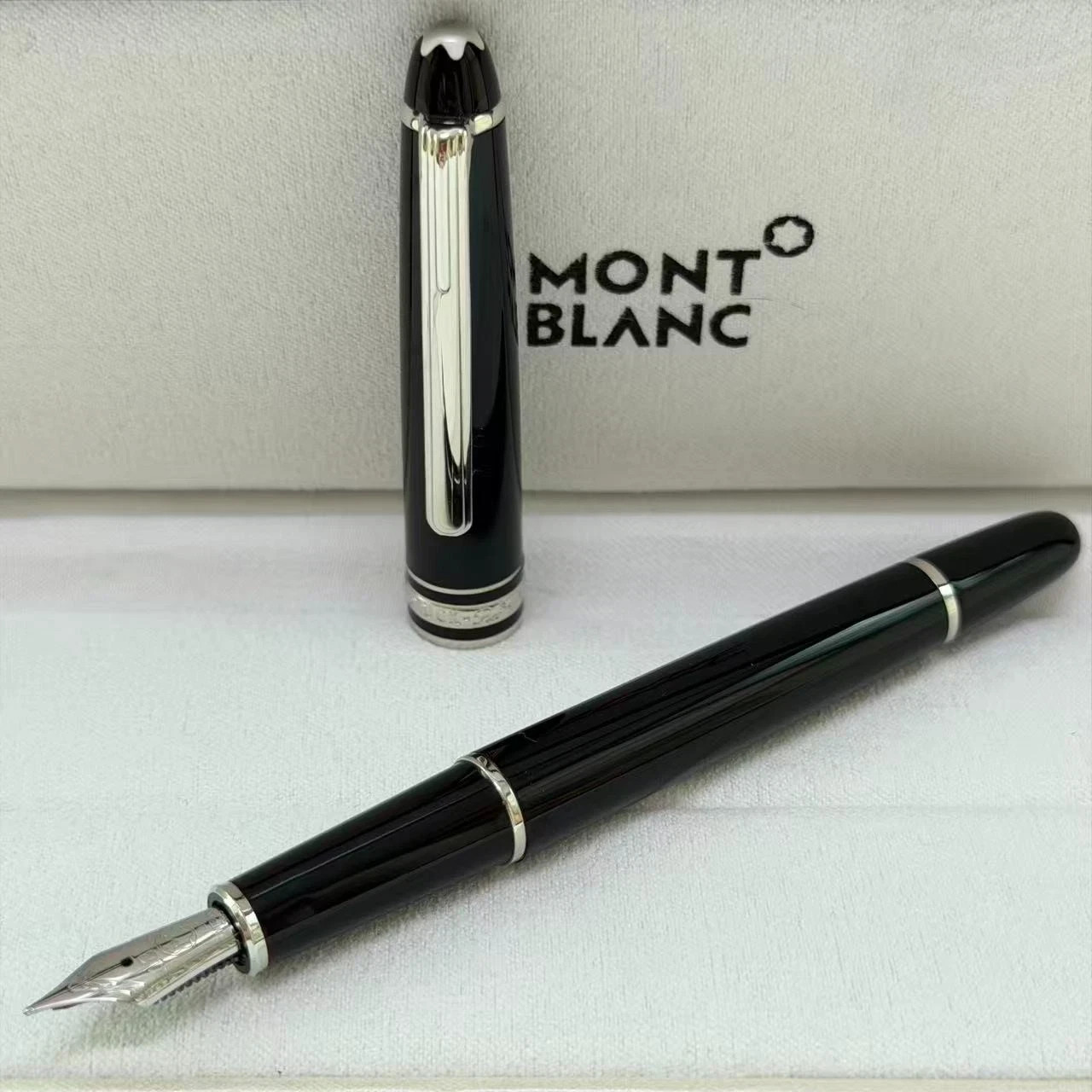 MB Meisterstück Classique Fountain Pen silver Coated Black Resin Unused