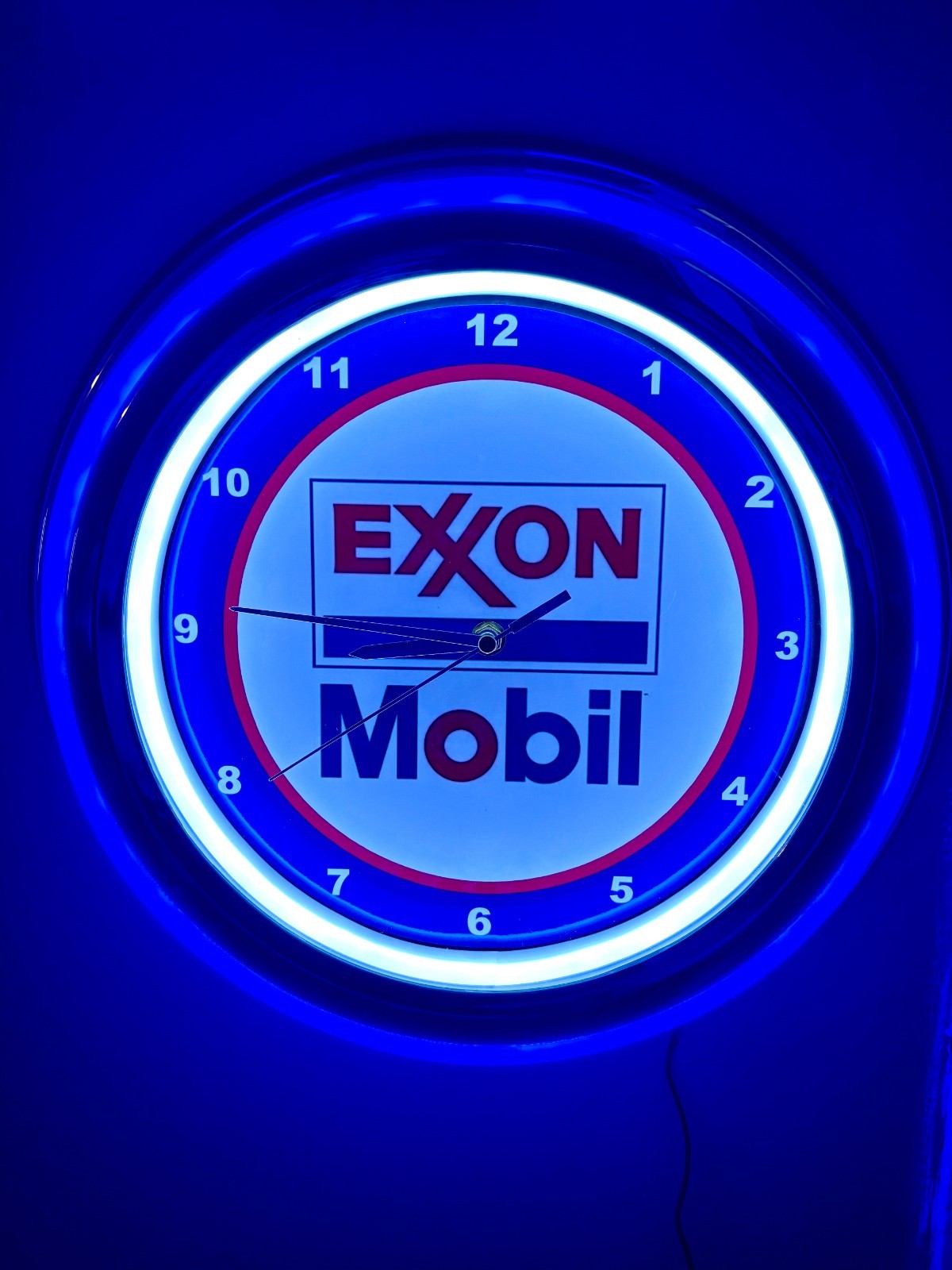 Mobil Exxon Oil Gas Service Station Garage Man Cave Neon Style LED Clock Sign Mobil Exxon Oil Gas Service Station Garage Man Cave Neon Style LED Clock Sign